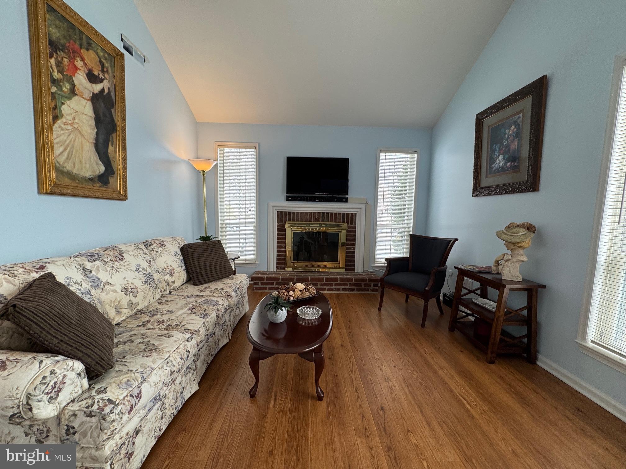 SUMMIT TRACE - Residential