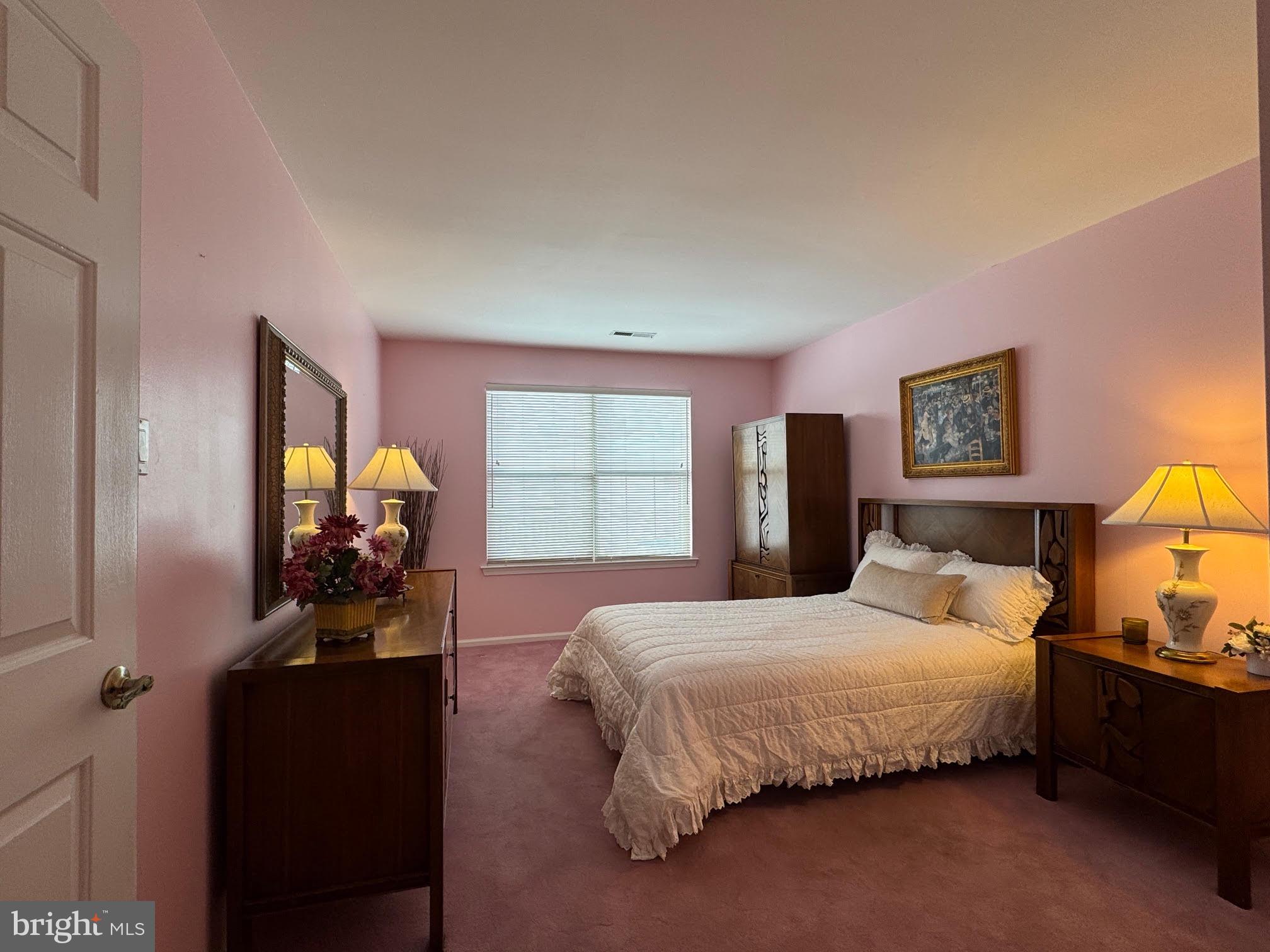 SUMMIT TRACE - Residential