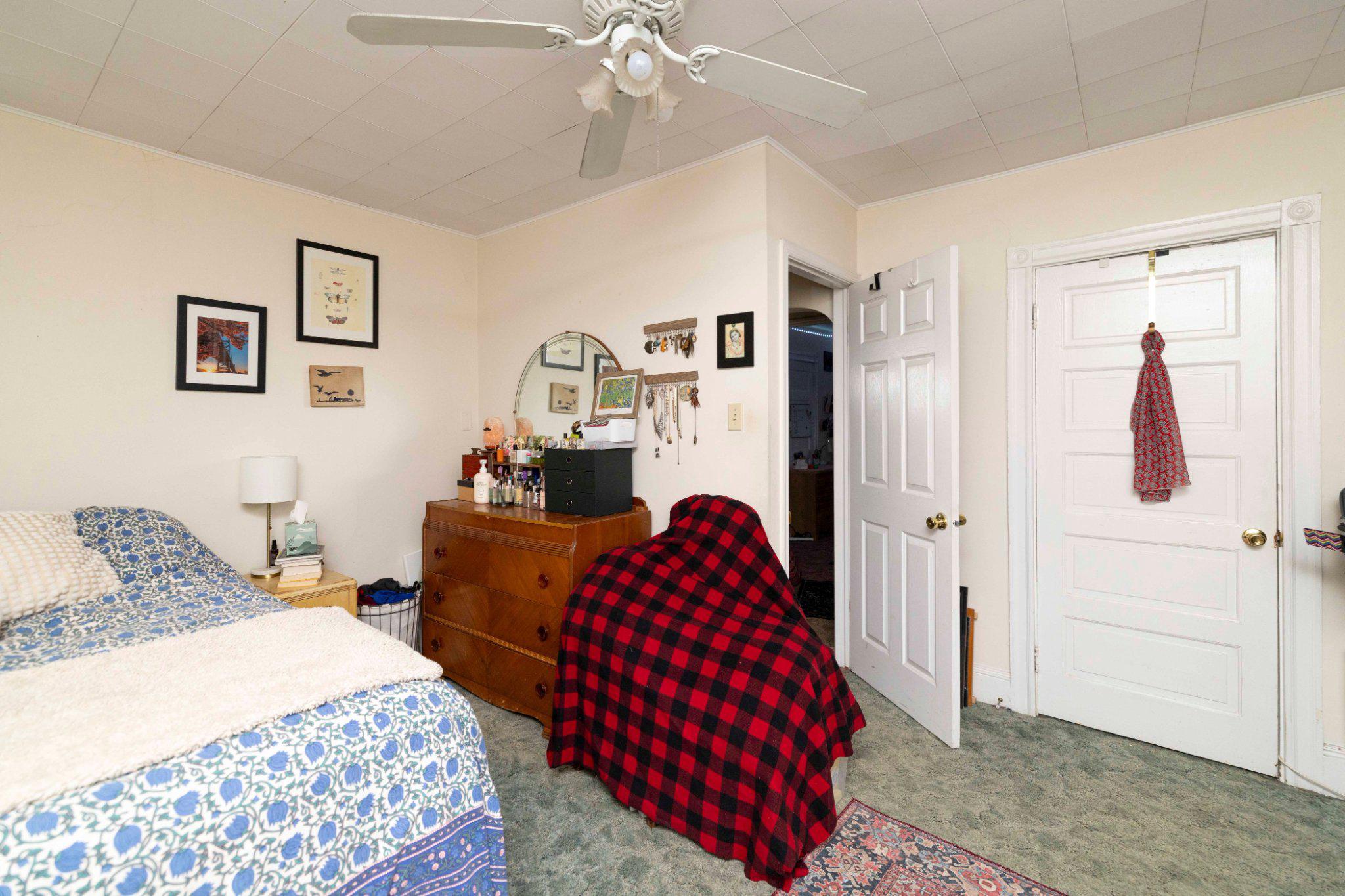 GLENSIDE - Residential Income