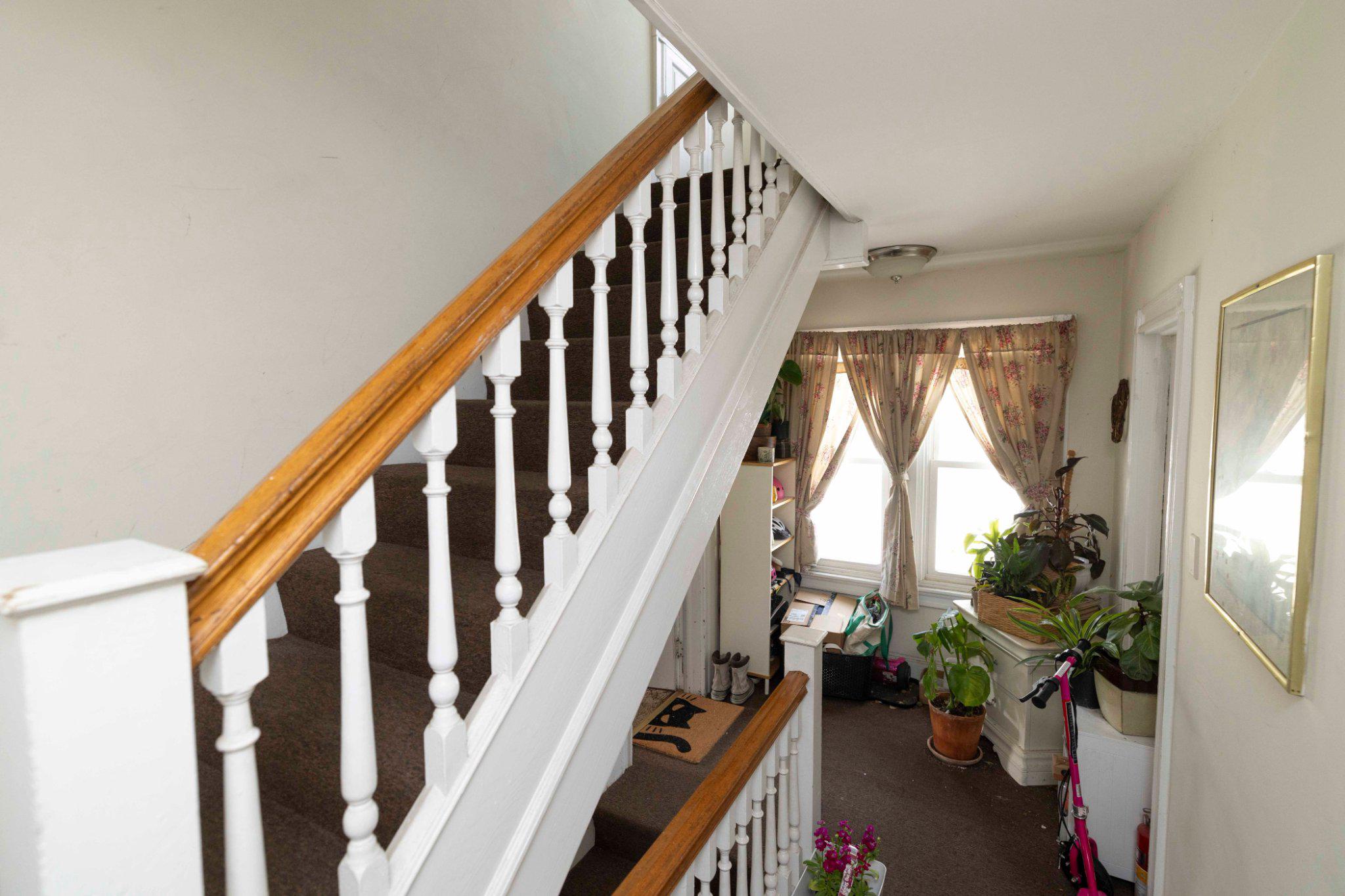 GLENSIDE - Residential Income