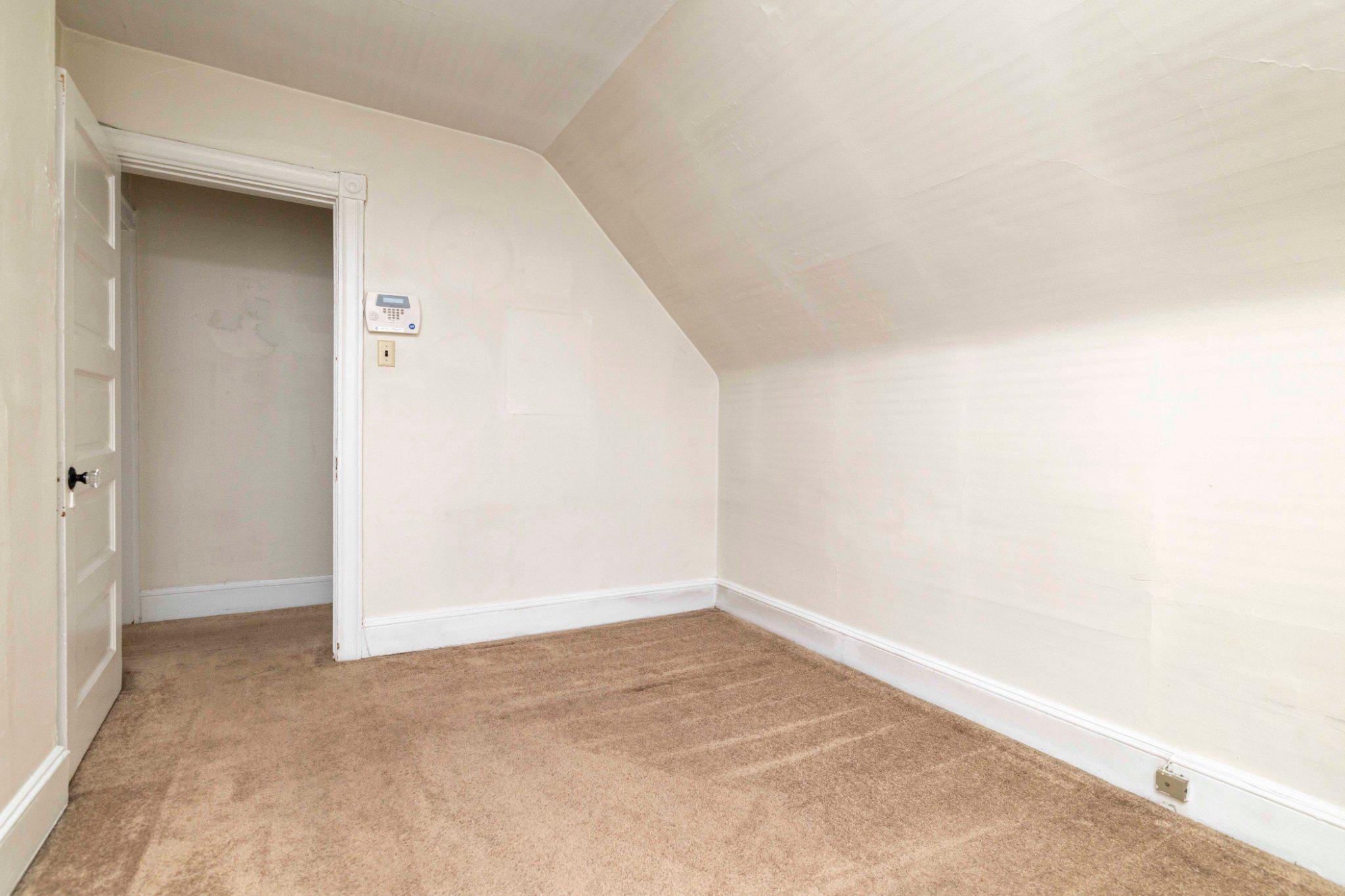 GLENSIDE - Residential Income