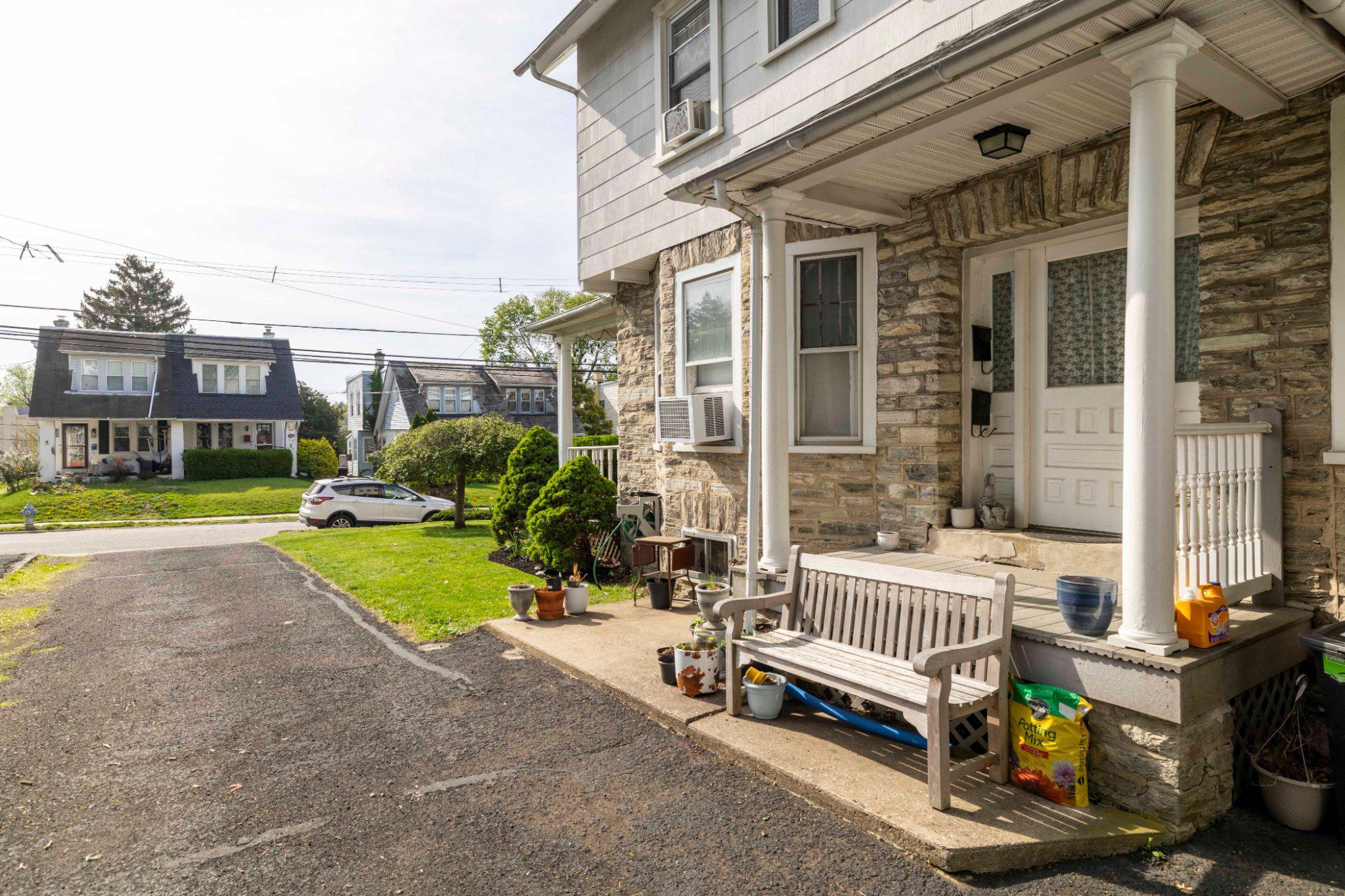 GLENSIDE - Residential Income