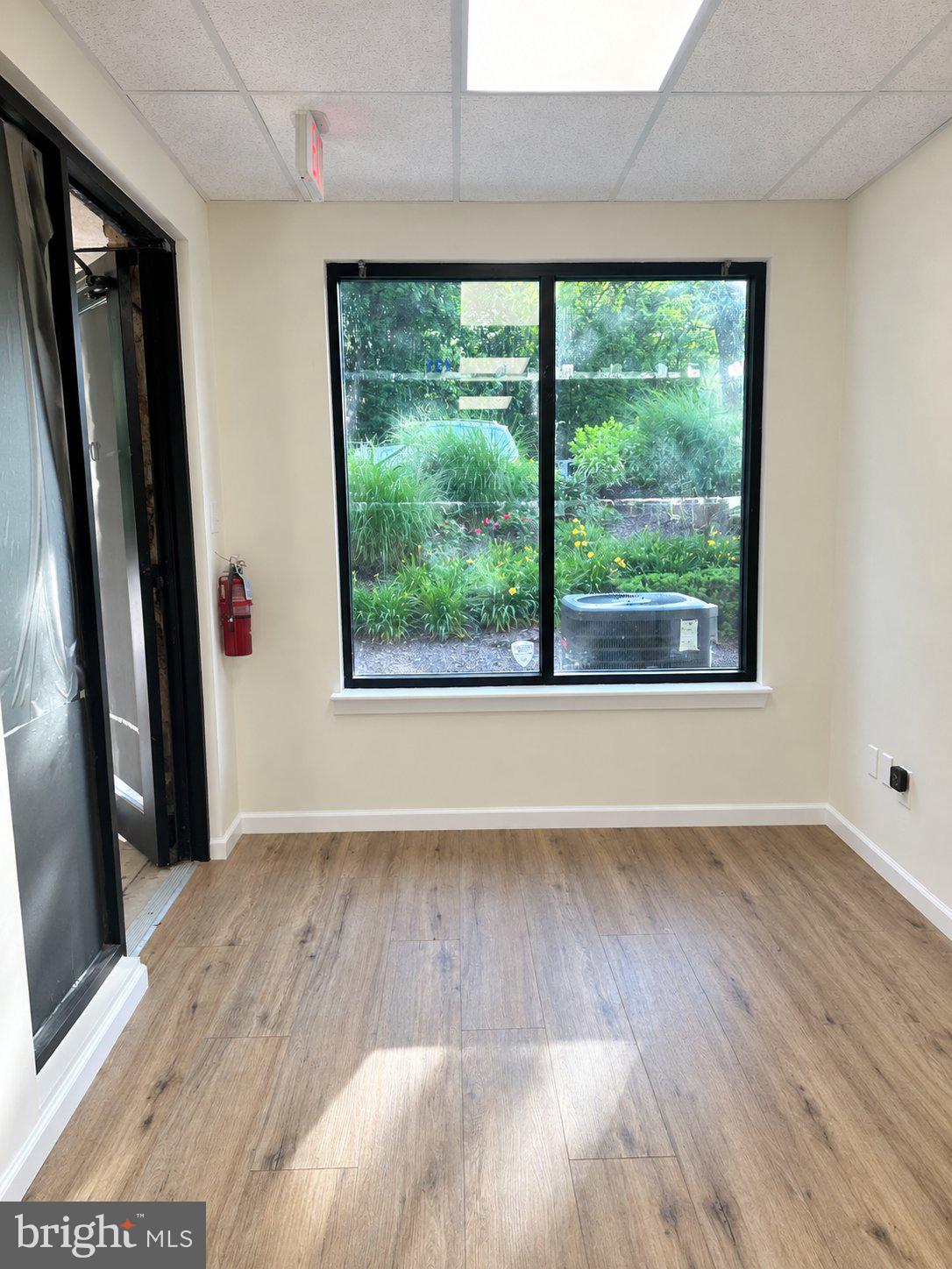 295 BUCK ROAD 112