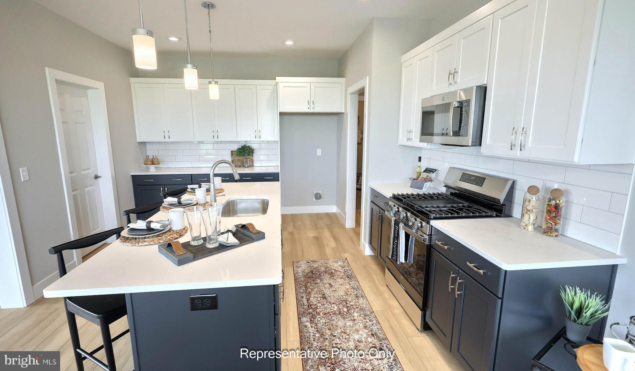 WINDING CREEK - Residential