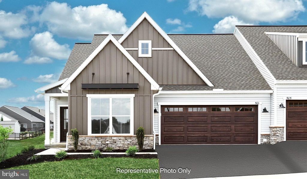 Photo of 520 Stone Gate Boulevard, ANNVILLE, PA 17003 (MLS # PALN2022434)