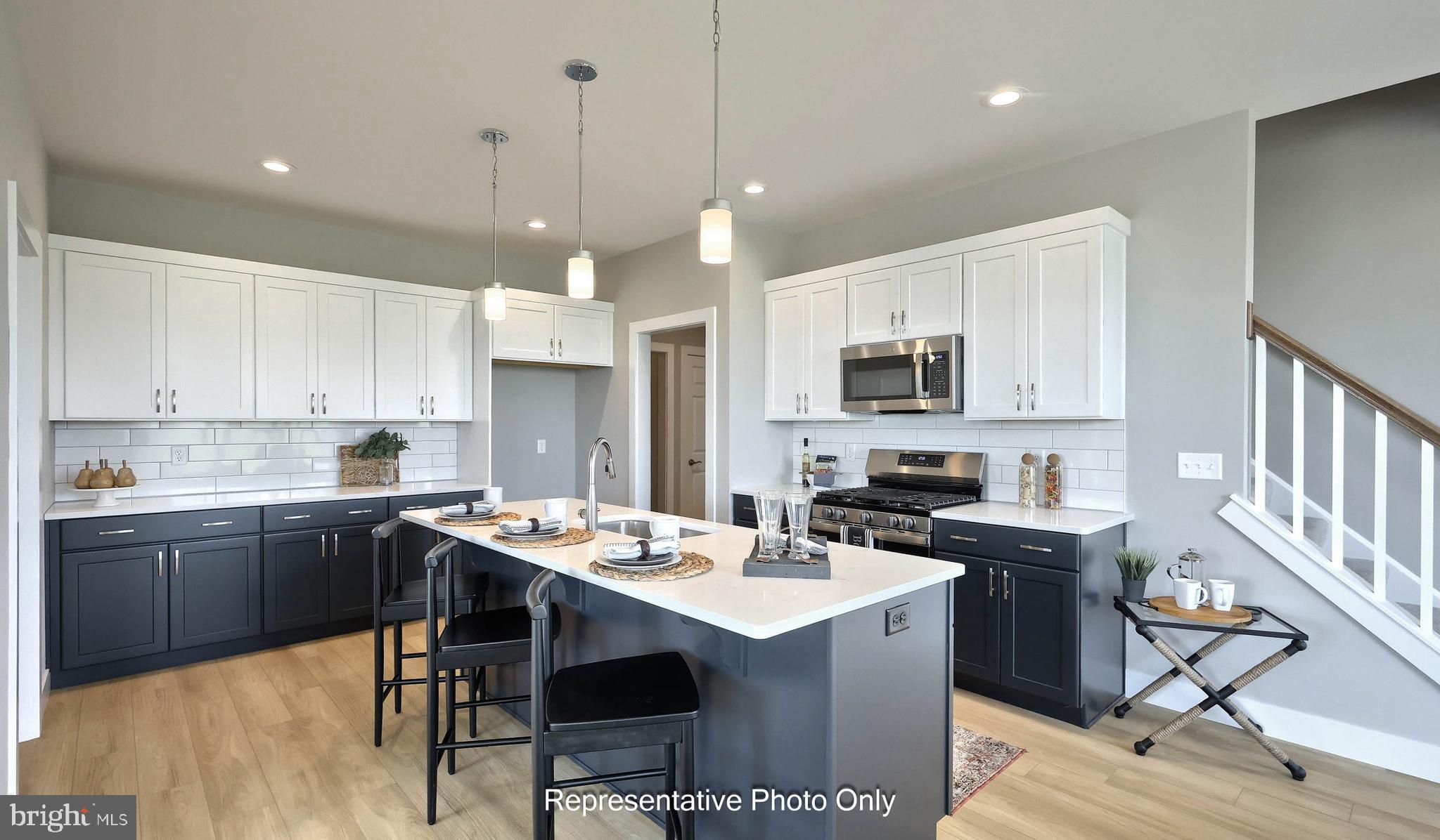 WINDING CREEK - Residential