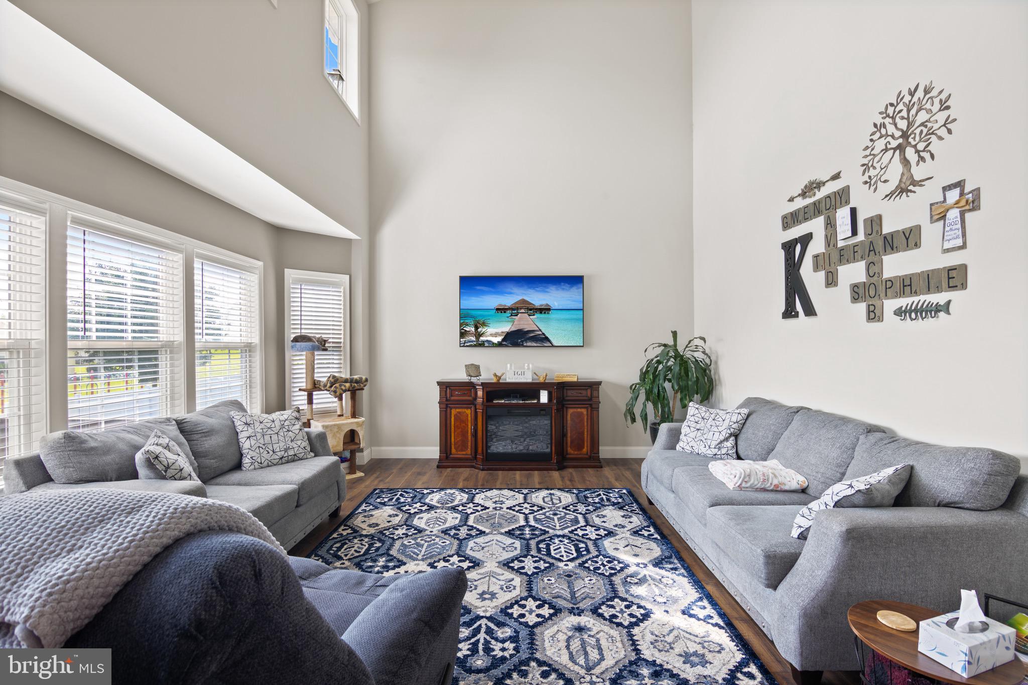 MILLS FARM - Residential