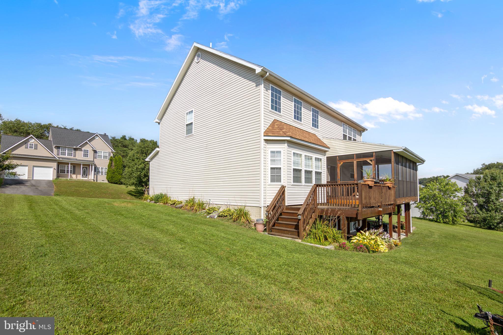 MILLS FARM - Residential