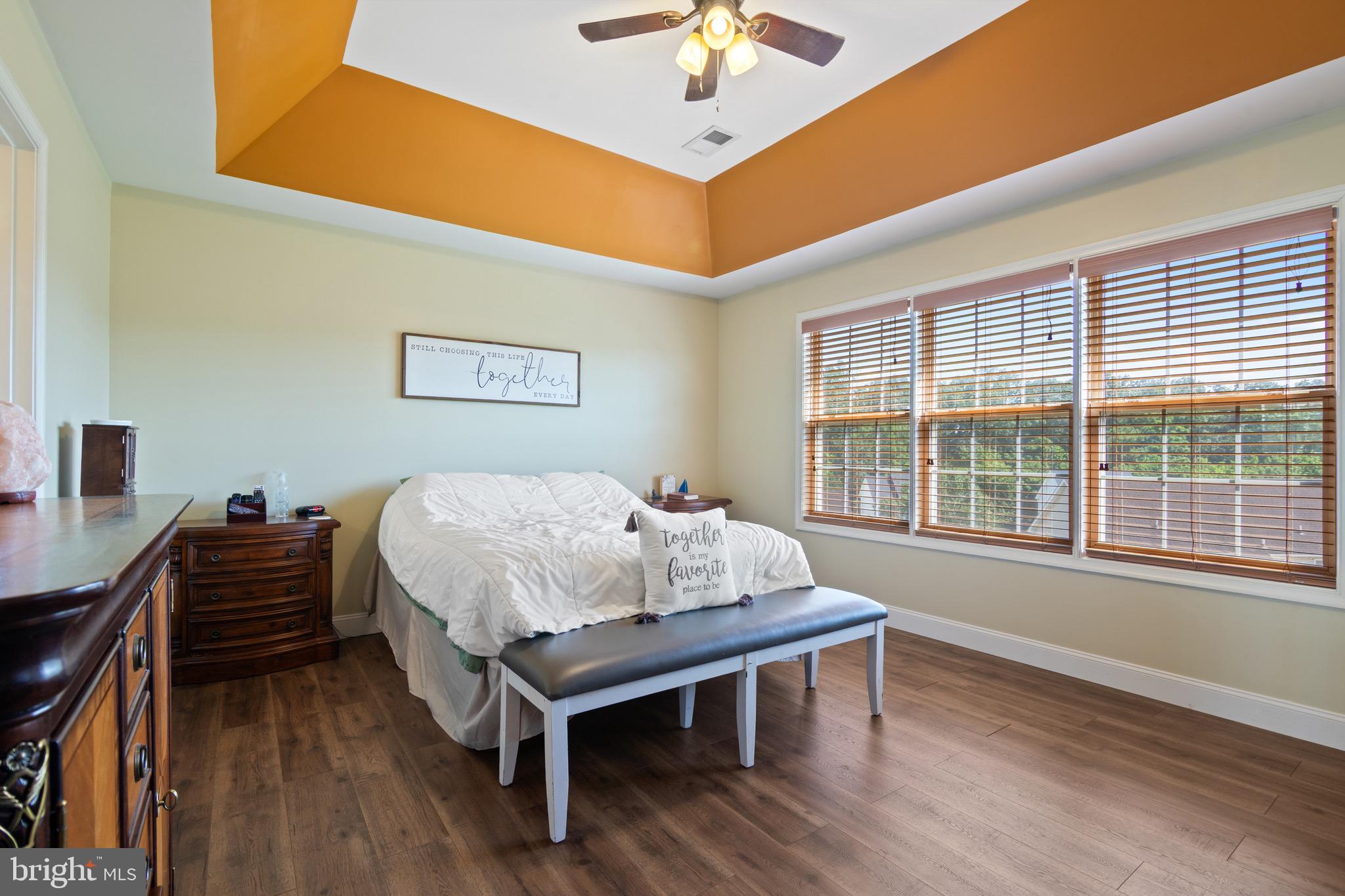 MILLS FARM - Residential