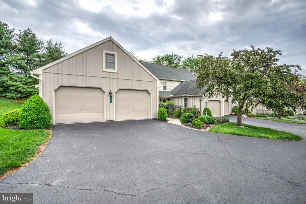 Photo of 22 Shybrook Court, ELIZABETHTOWN, PA 17022 (MLS # PALA2069692)