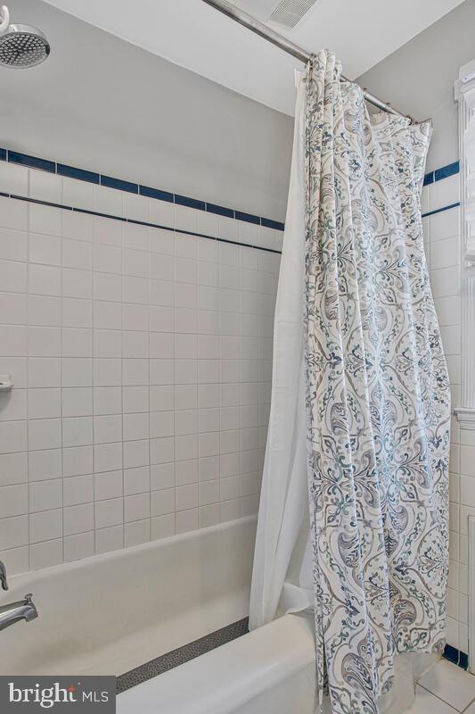 SOMERSET - Residential