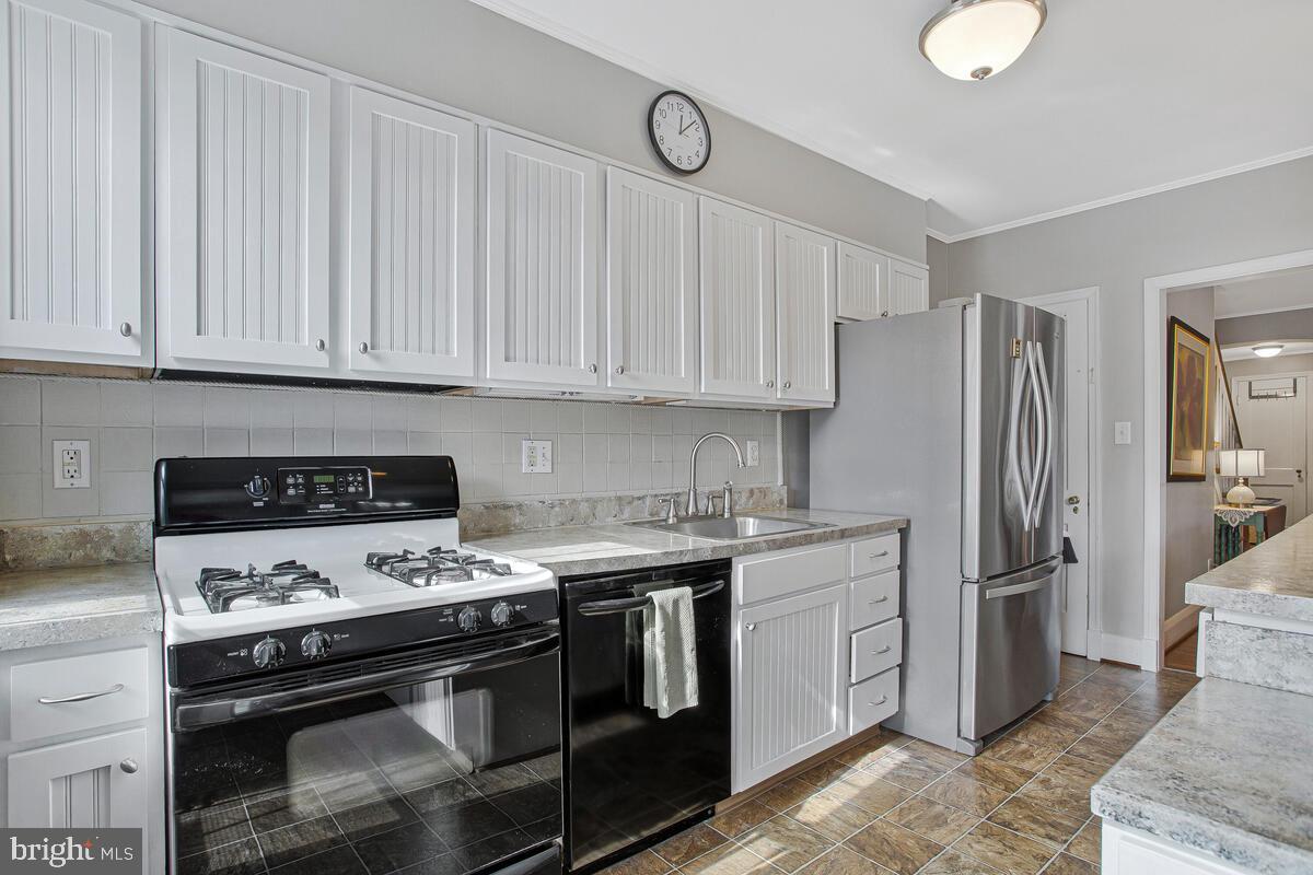 SOMERSET - Residential