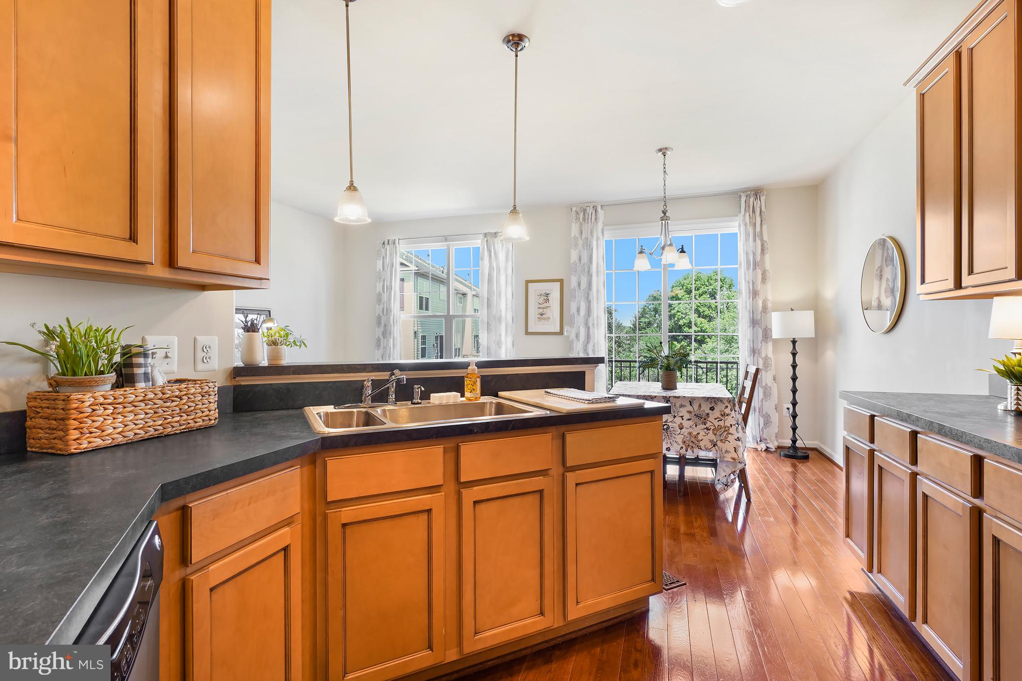 PEMBROOKE/VICTORY LAKES - Residential