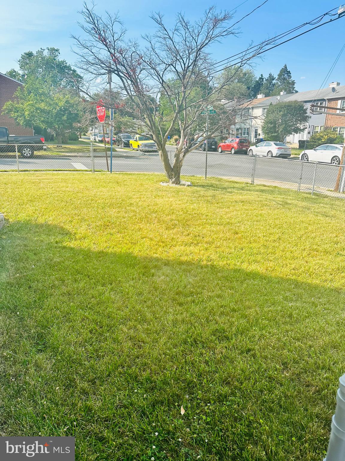 LAUREL GARDENS - Residential Lease