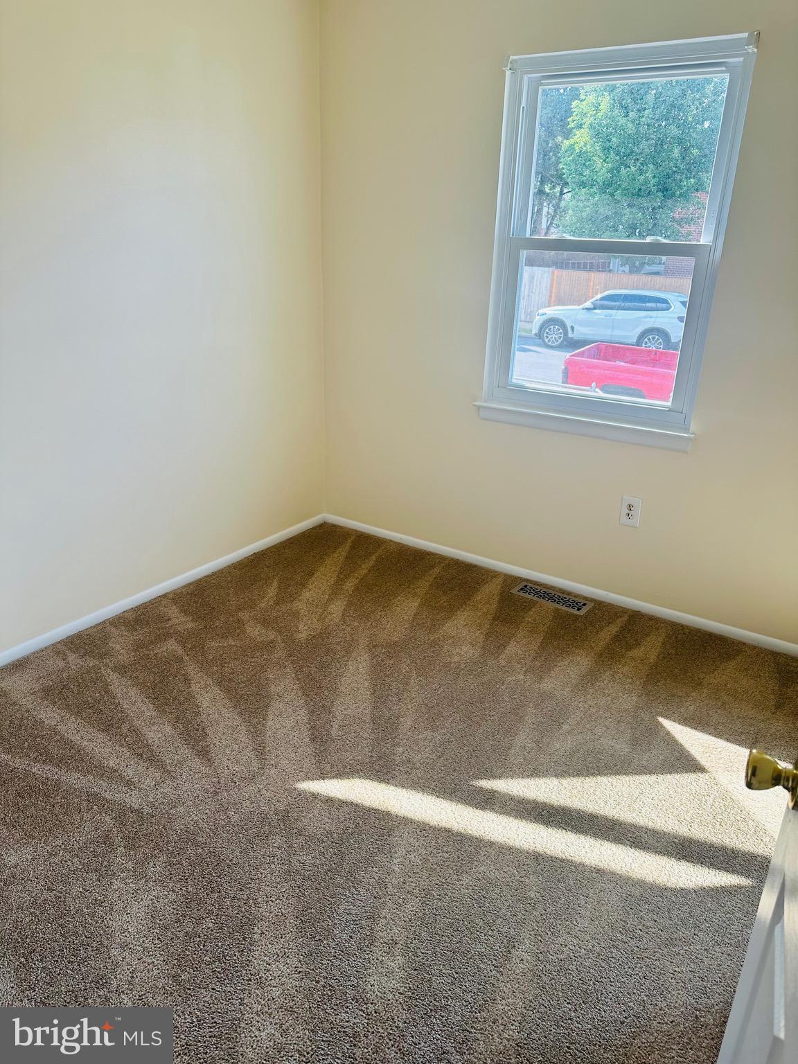 LAUREL GARDENS - Residential Lease