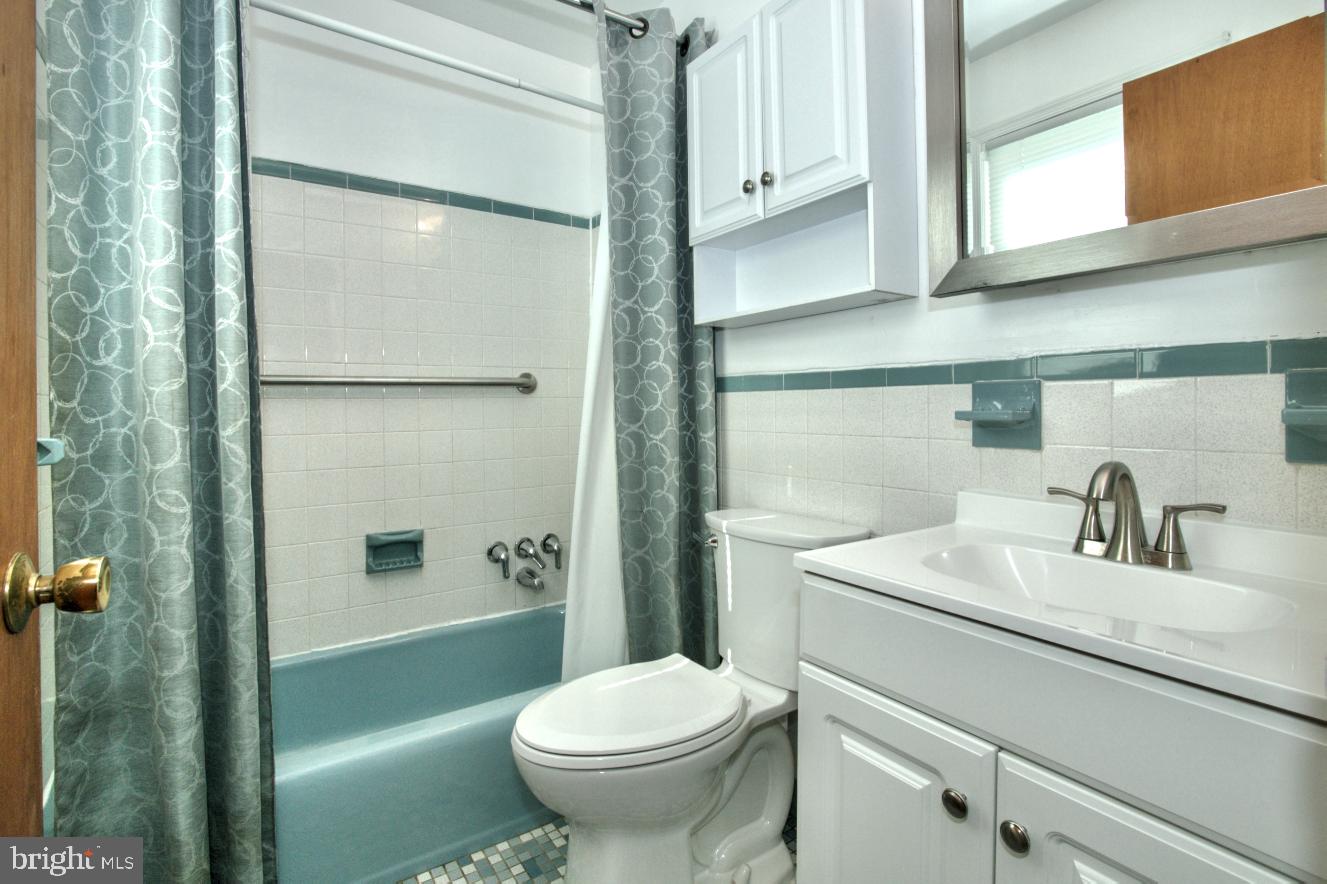 CALVERTON - Residential