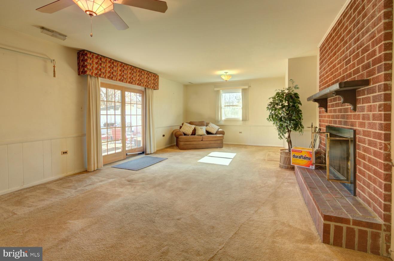 CALVERTON - Residential