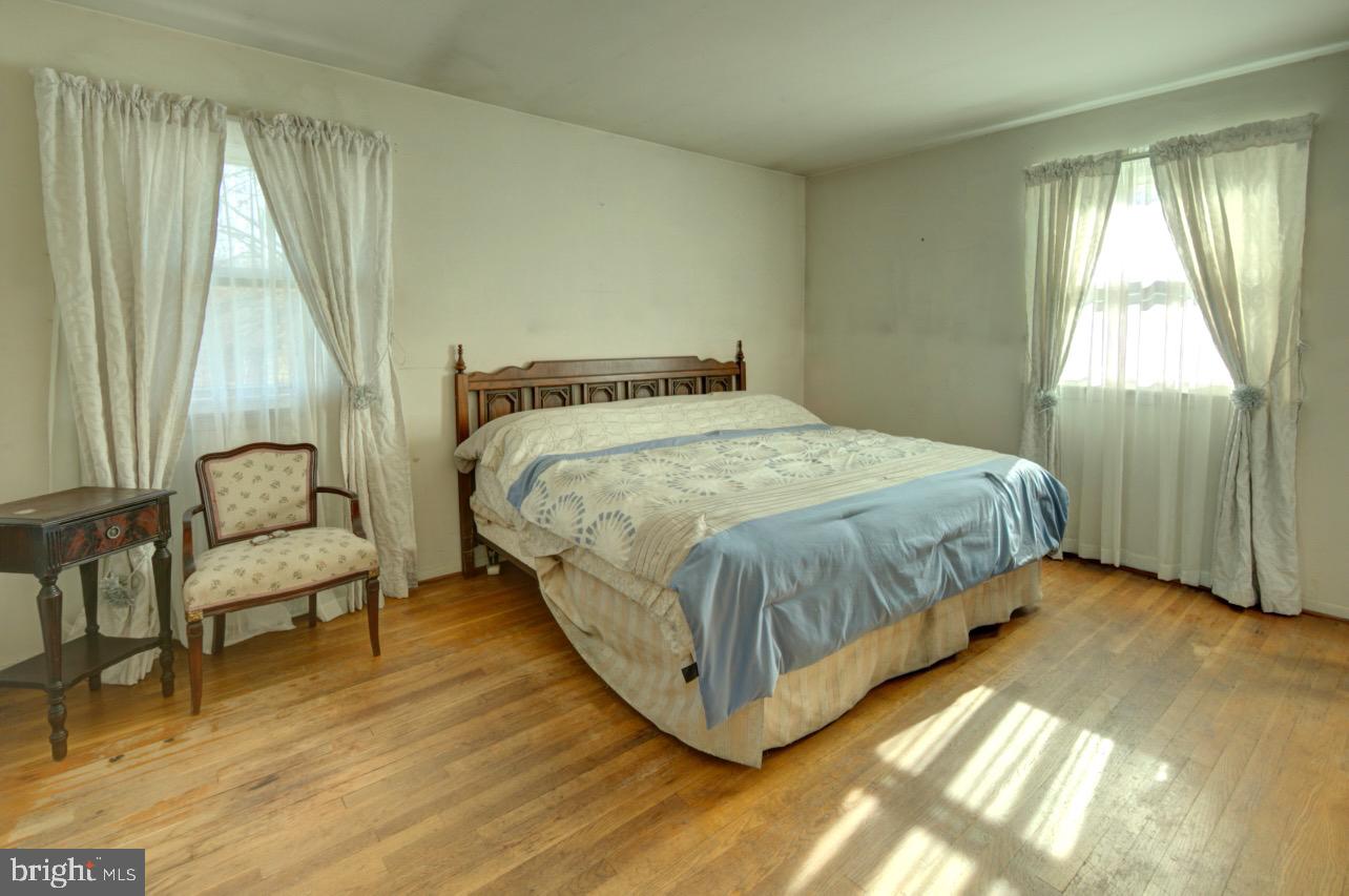 CALVERTON - Residential