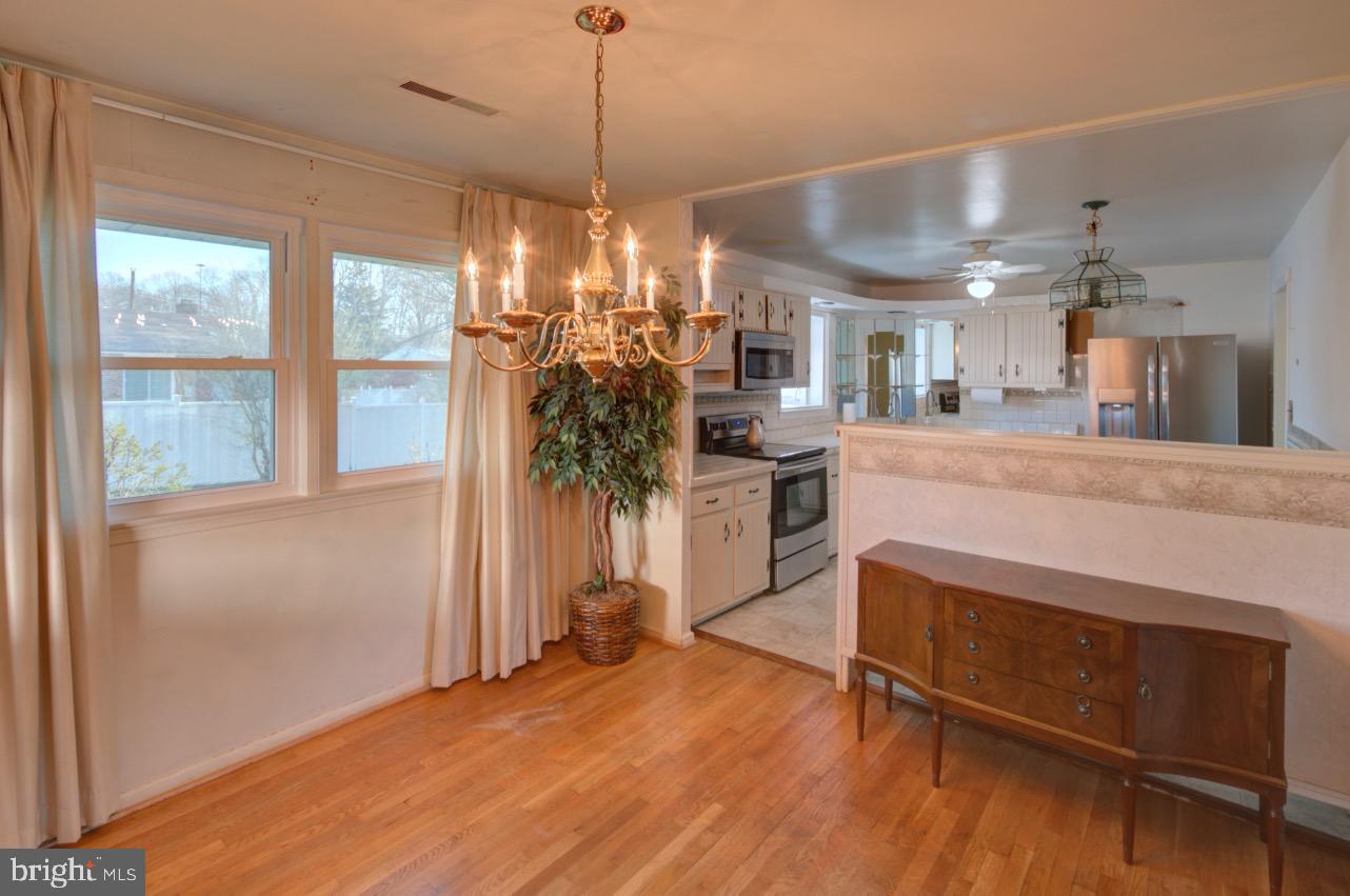 CALVERTON - Residential