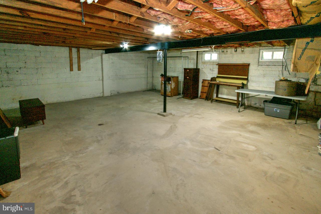 CALVERTON - Residential