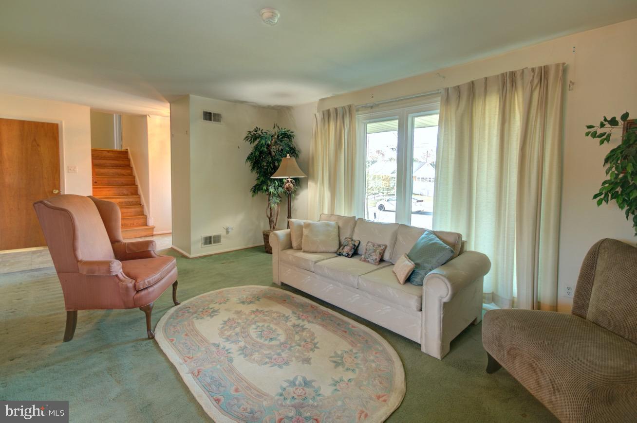 CALVERTON - Residential