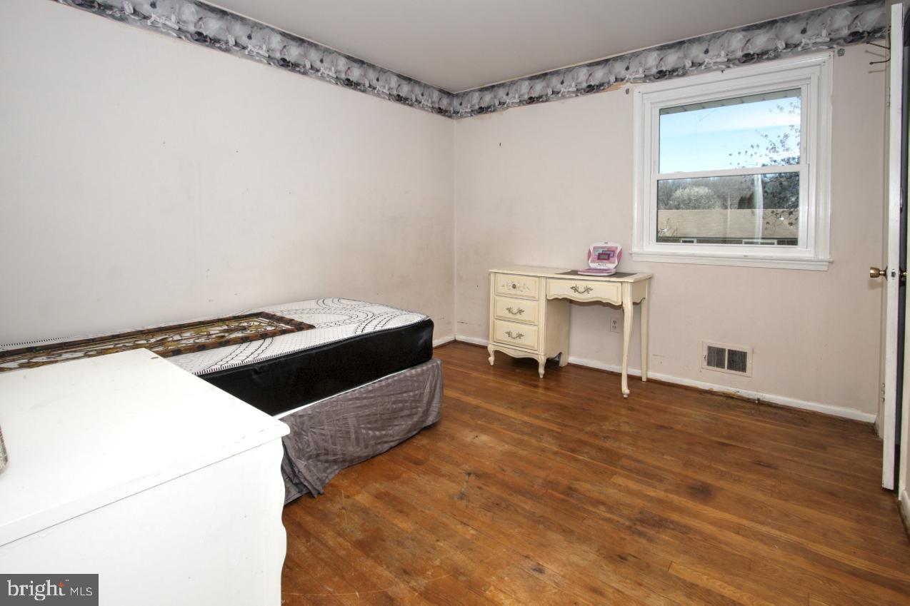 CALVERTON - Residential