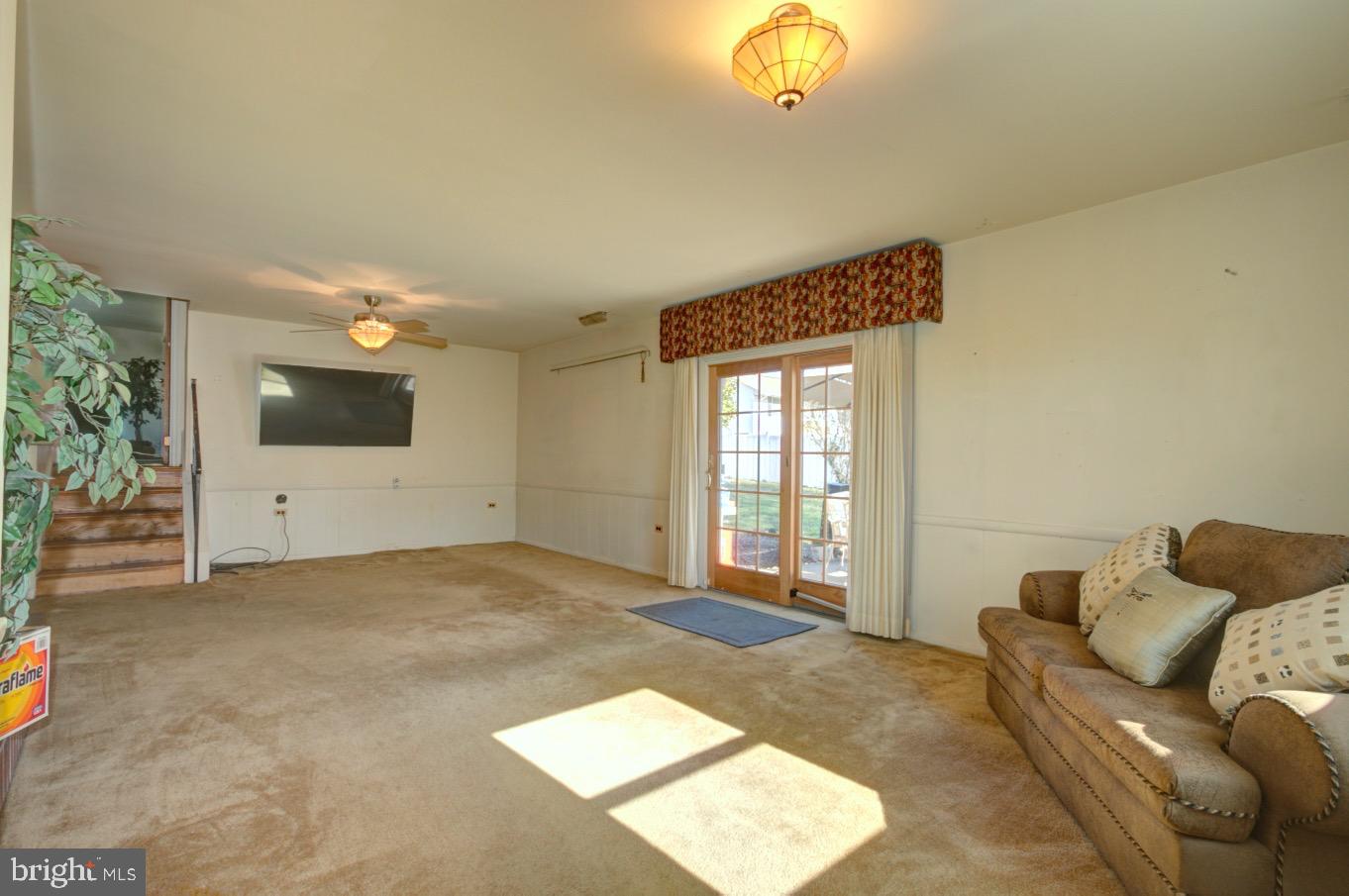 CALVERTON - Residential