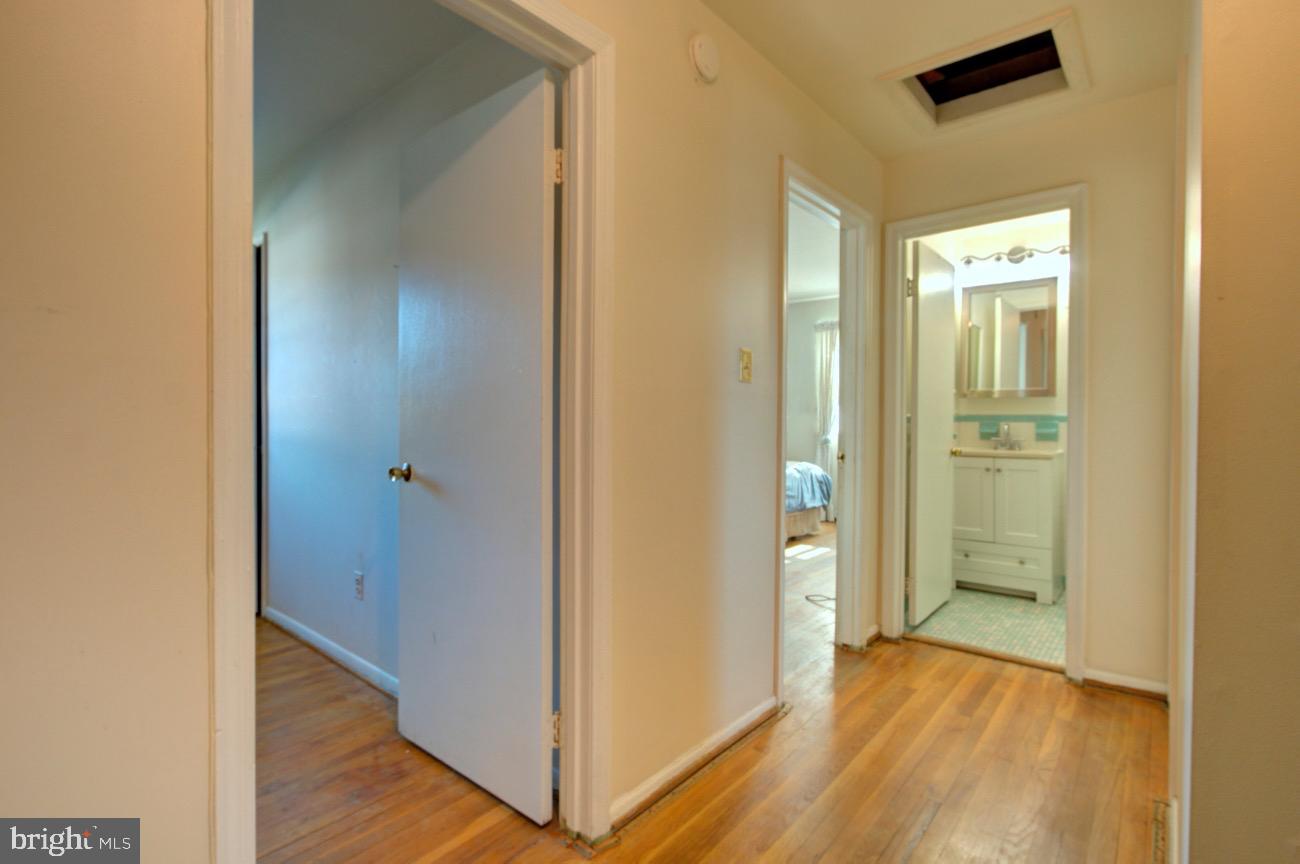 CALVERTON - Residential