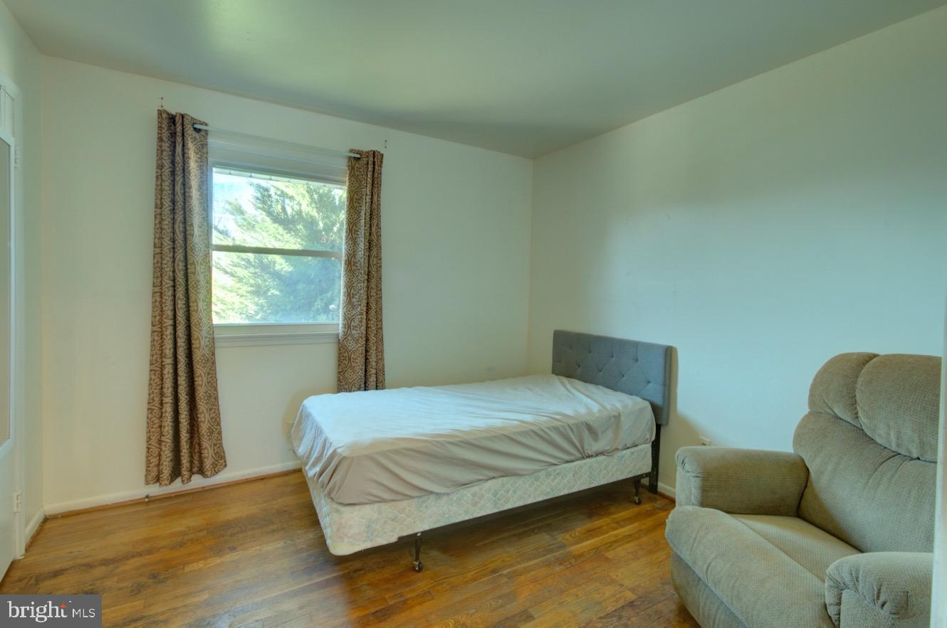 CALVERTON - Residential