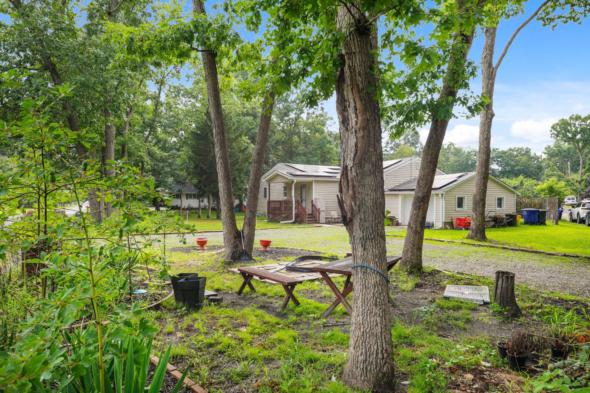 803 HANOVER BOULEVARD