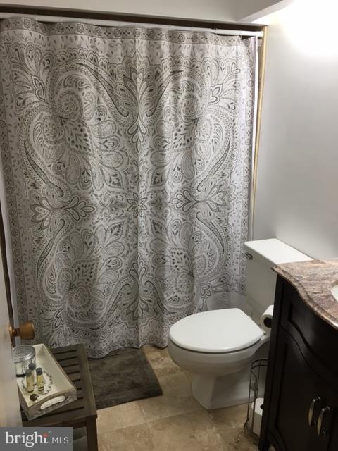 THE POINT CONDO - Residential Lease