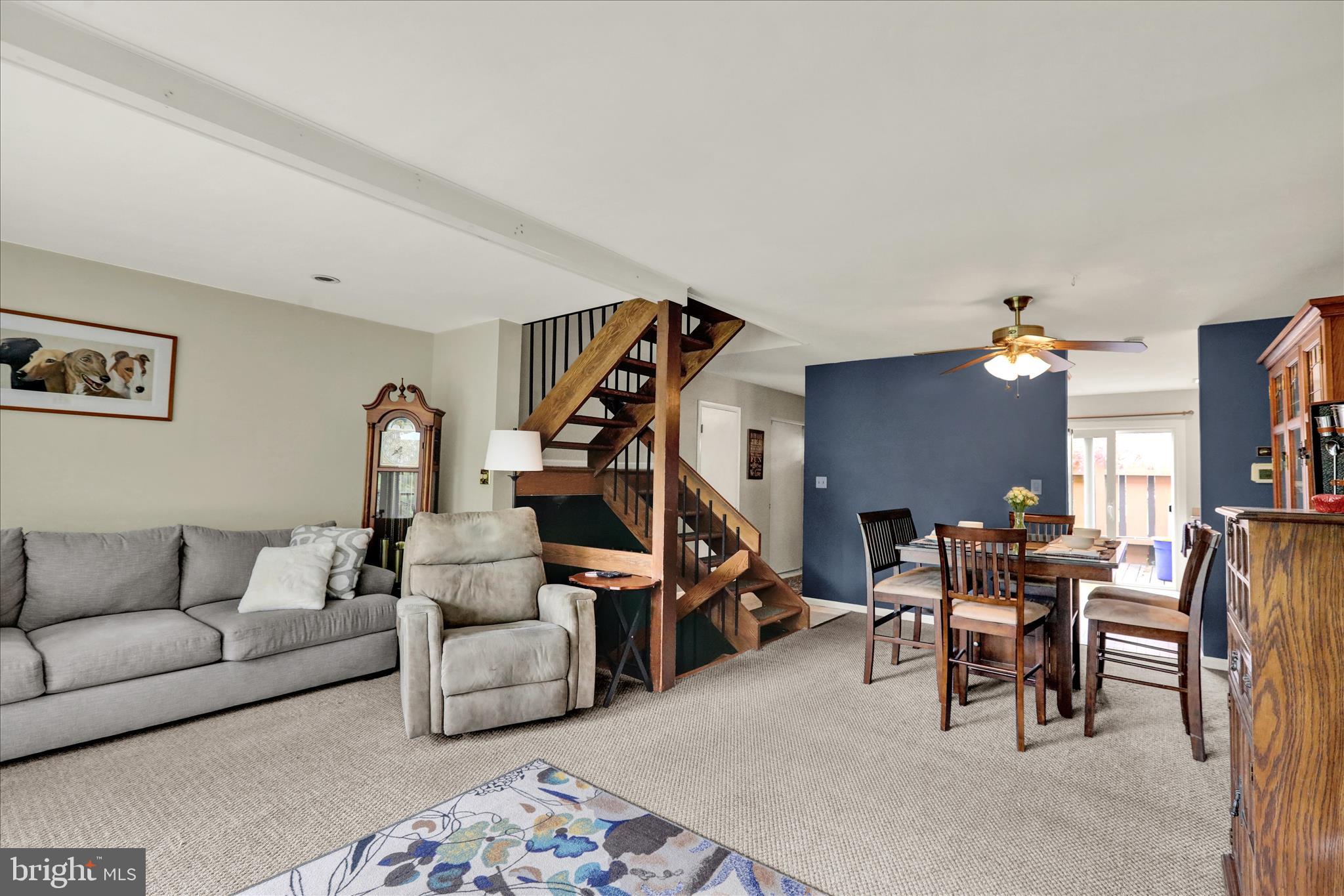 FLYING HILLS - Residential
