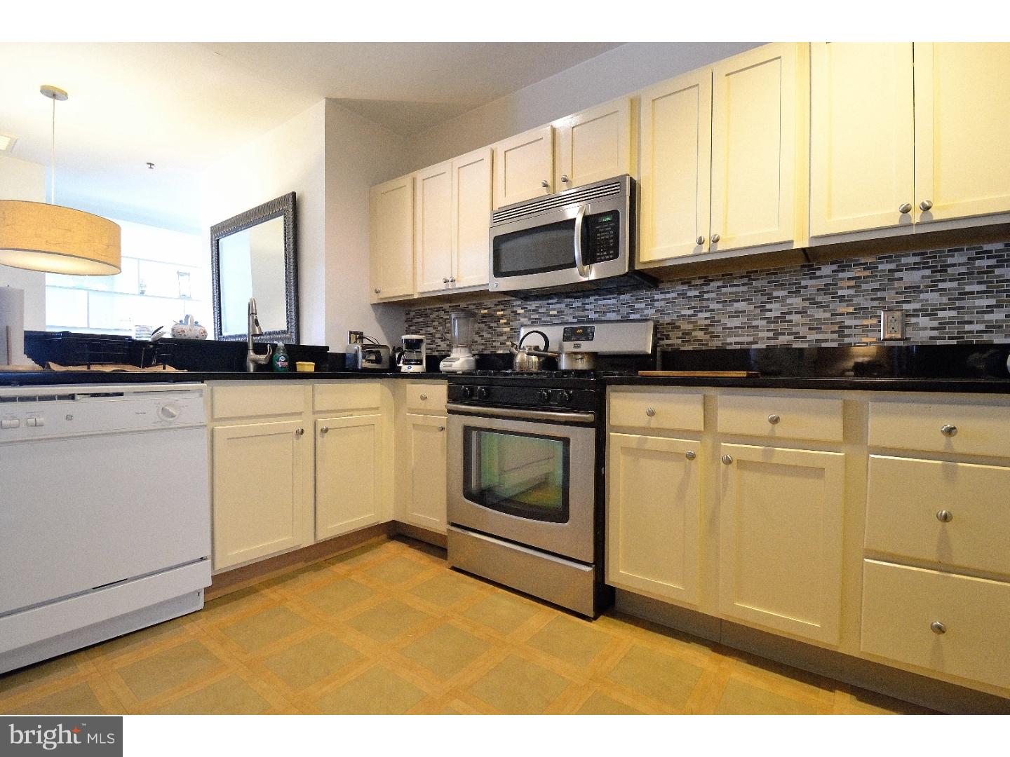 CHINATOWN - Residential