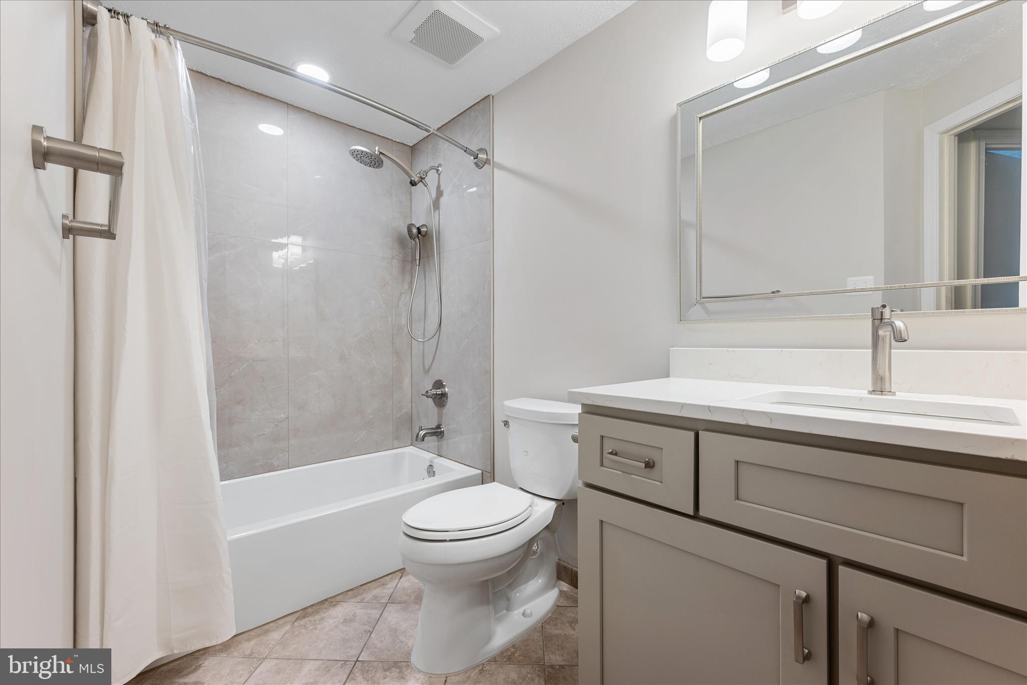 JEFFERSON GREEN - Residential Lease