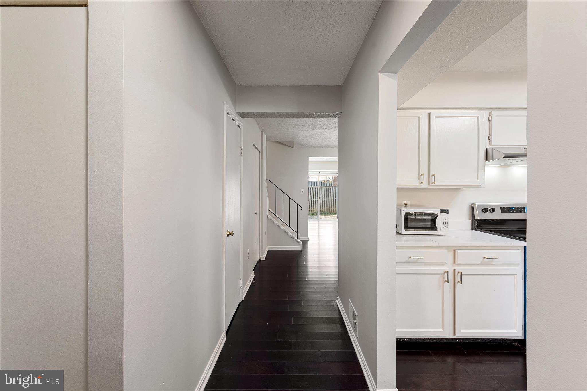 5761 INDEPENDENCE CIRCLE