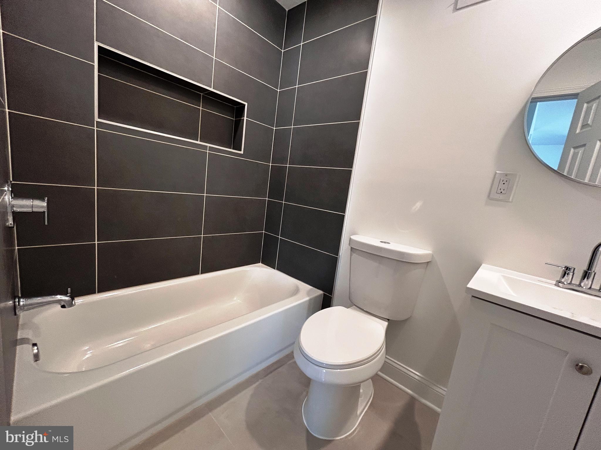 DALE CITY - Residential