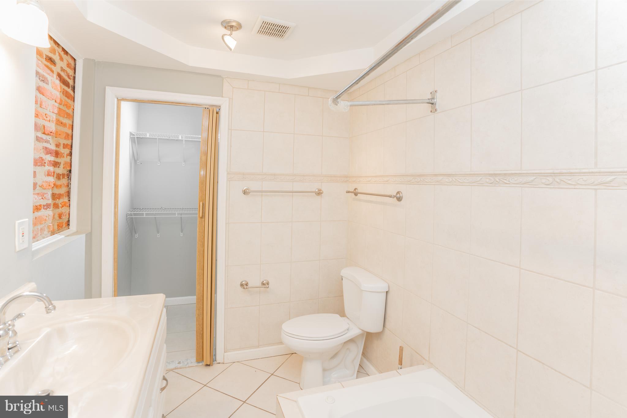 HOPKINS - Residential