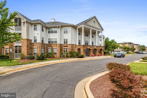 Condo For Sale - 6640 Lake Park Drive #3B<br/> Prince Georges County, GREENBELT, MD 20770
