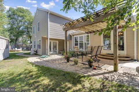 1801 STONEGATE AVENUE CROFTON MD 21114