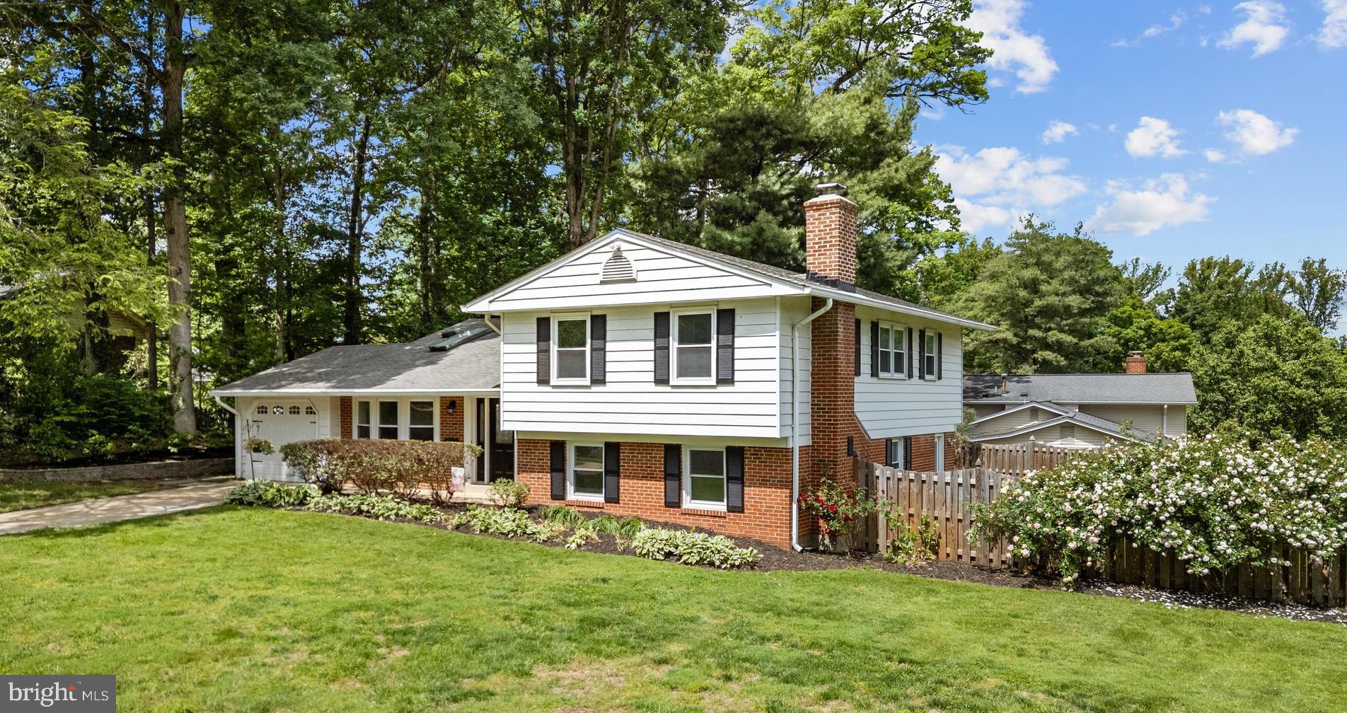 6800 SETON COURT