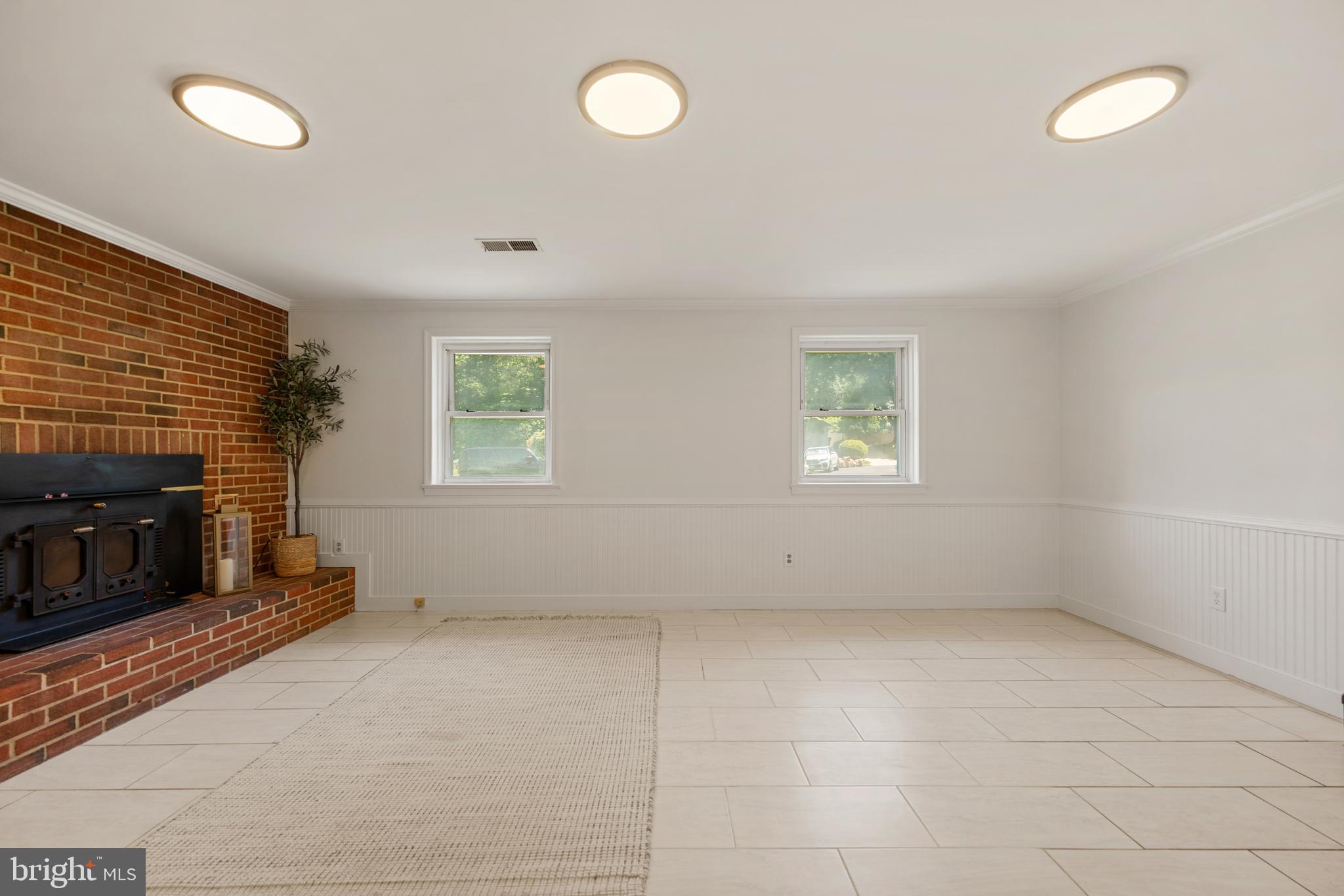 WEST SPRINGFIELD - Residential