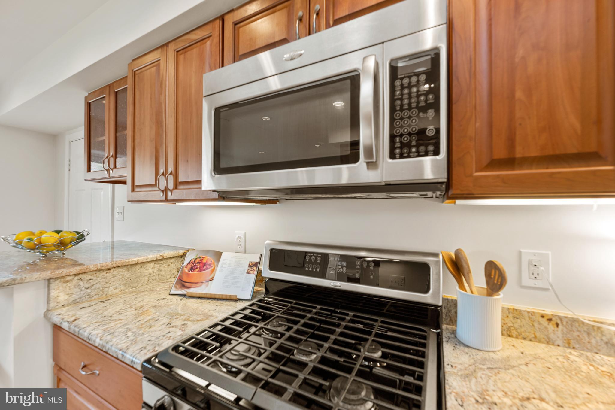WEST SPRINGFIELD - Residential