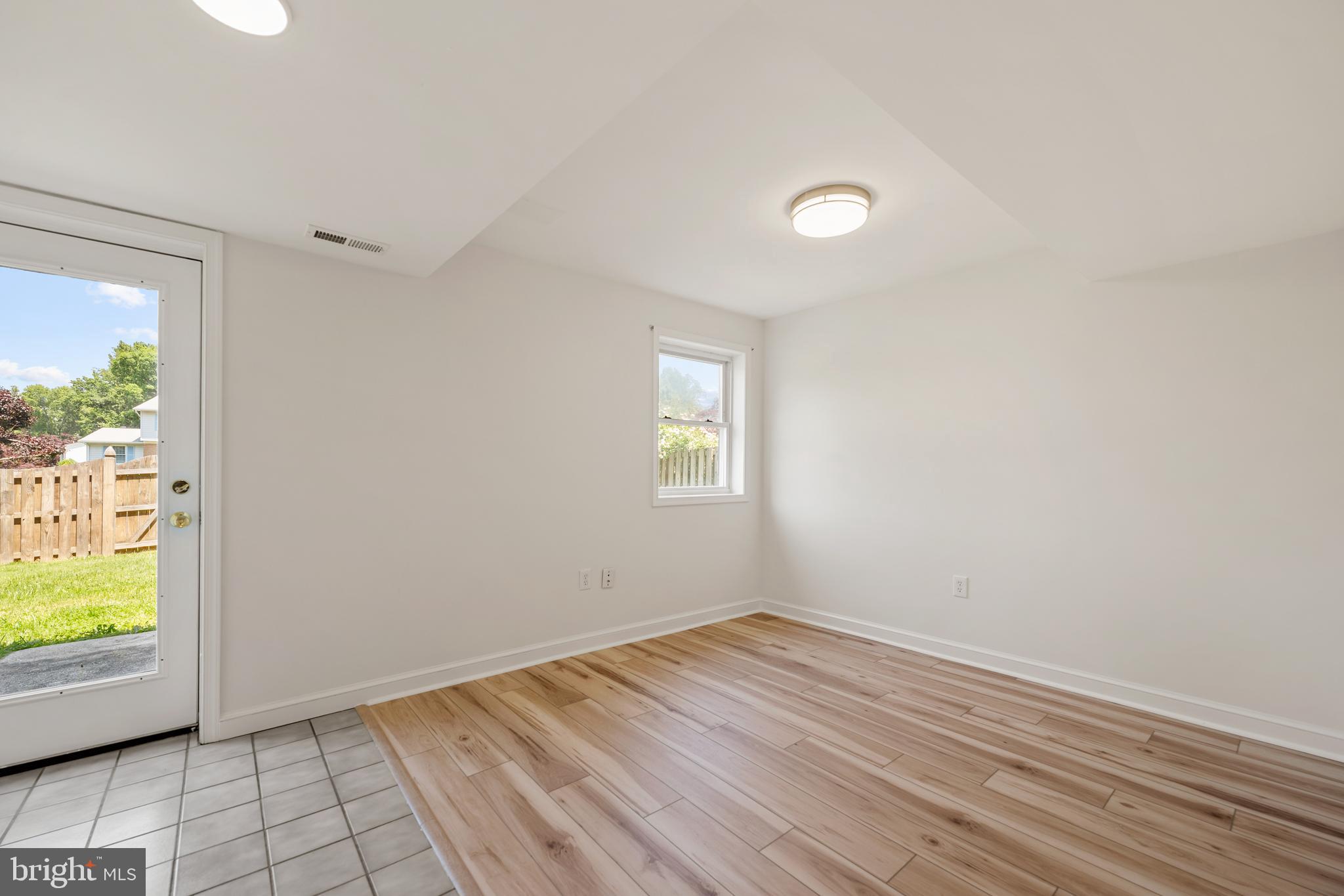 WEST SPRINGFIELD - Residential