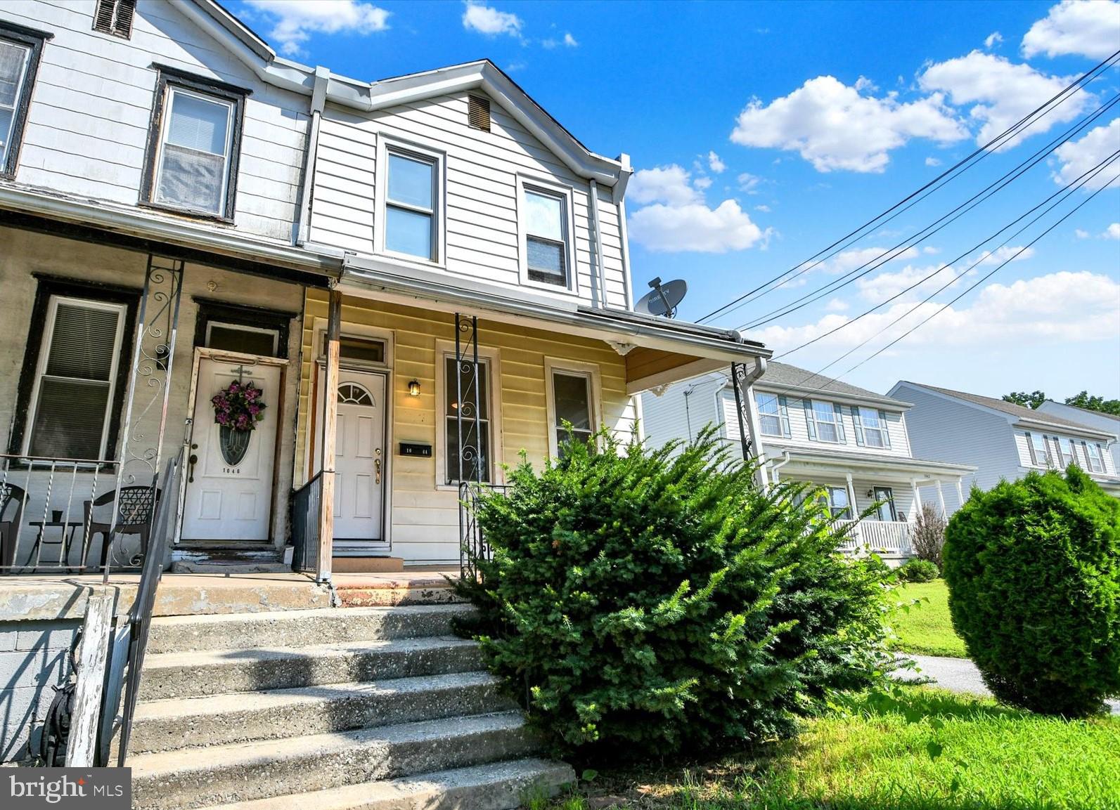 Welcome to 1044 Jackson Avenue, an affordable semi-detached home in the Borough of Sharon Hill. This move-in ready home has three nice sized bedrooms and 1 1/2 bathrooms. First floor layout is open and ideal for entertaining. Living and dining rooms have hardwood floors, crown molding and large windows for lots of natural light entering the home. The kitchen is tiled, has stainless steel appliances, gas cooking and a large granite top island in addition to plenty of for a space for a separate eating area. The mud room and powder room complete this level. The upper floor offers three bedrooms, all with newer flooring and a tiled bath with clawfoot tub. Plenty of closet space can be found in each bedroom. The rear of the home has two off-street parking spots which come in convenient. This home is move-in ready and the seller is flexible with settlement. Showings to start Friday, August 1st.