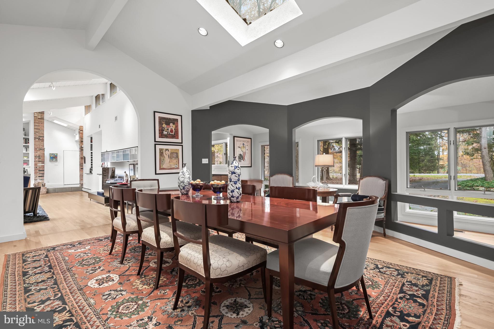 HOLLINRIDGE - Residential