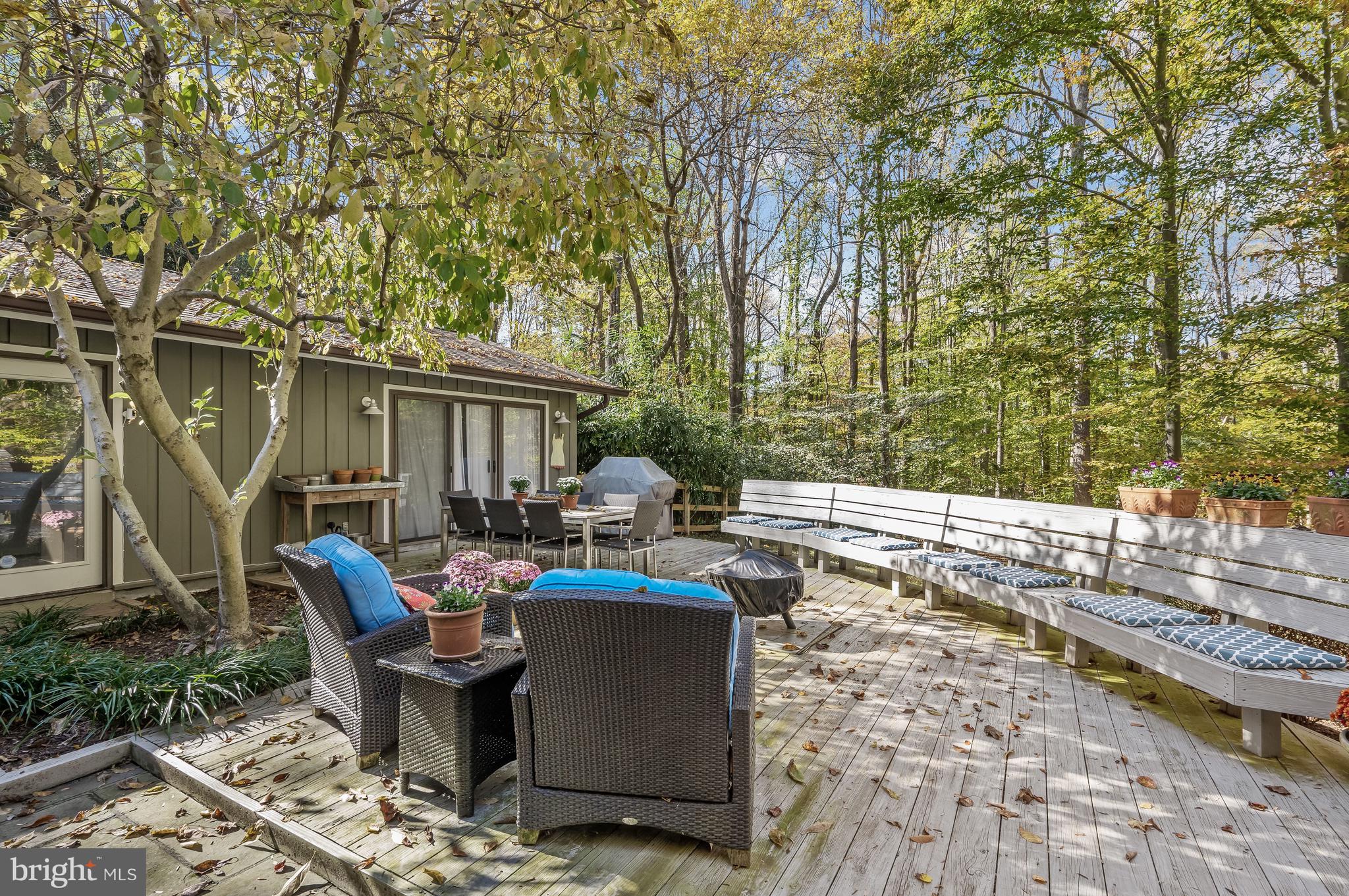 HOLLINRIDGE - Residential