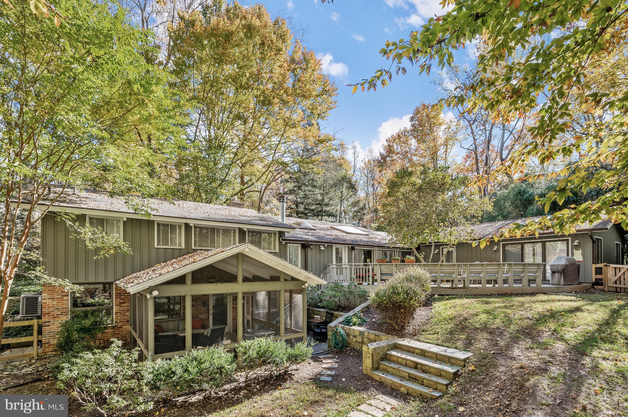 HOLLINRIDGE - Residential