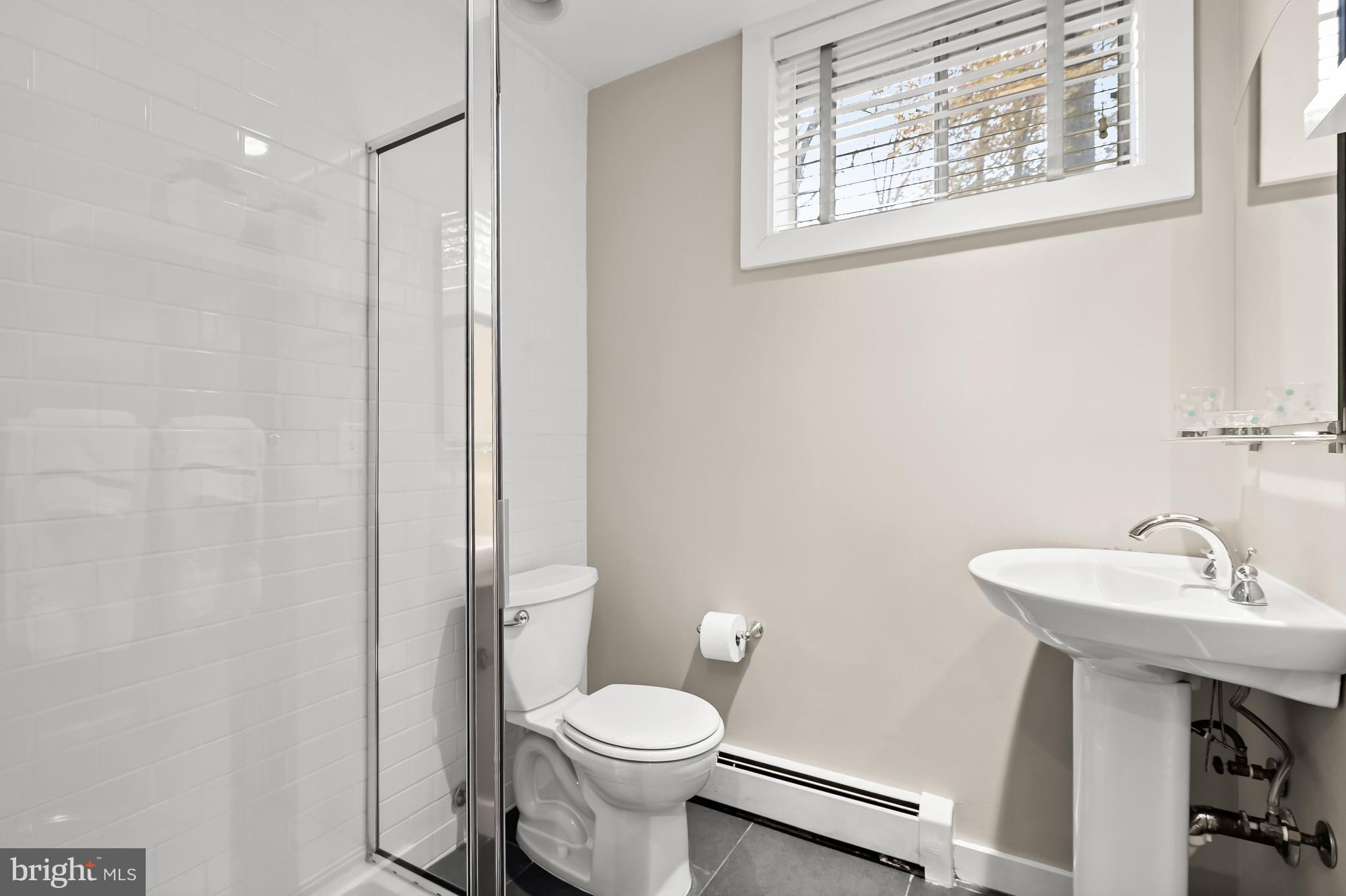 HOLLINRIDGE - Residential