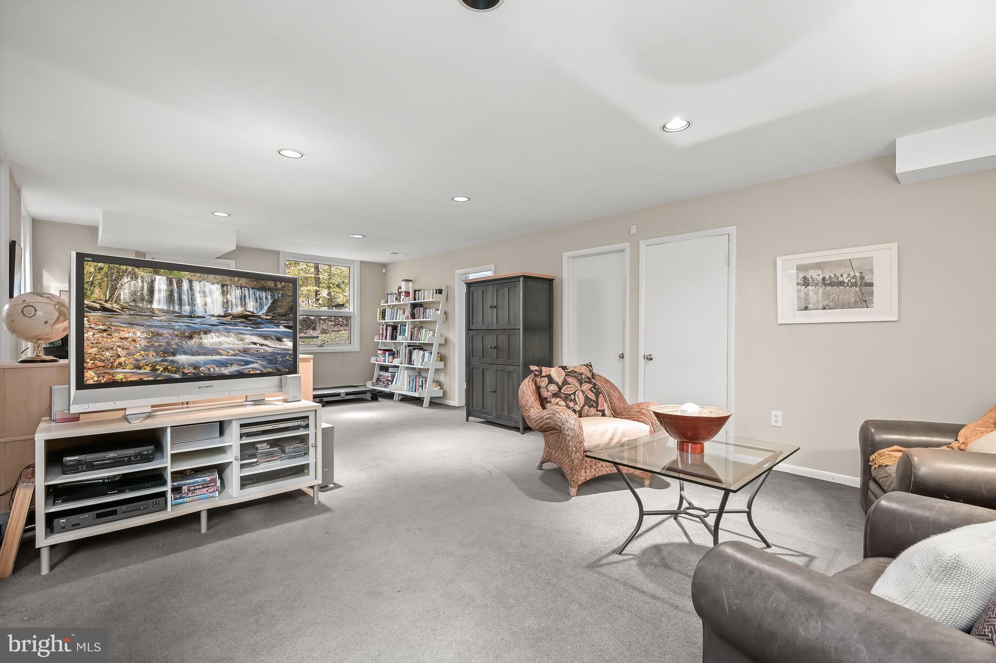 HOLLINRIDGE - Residential