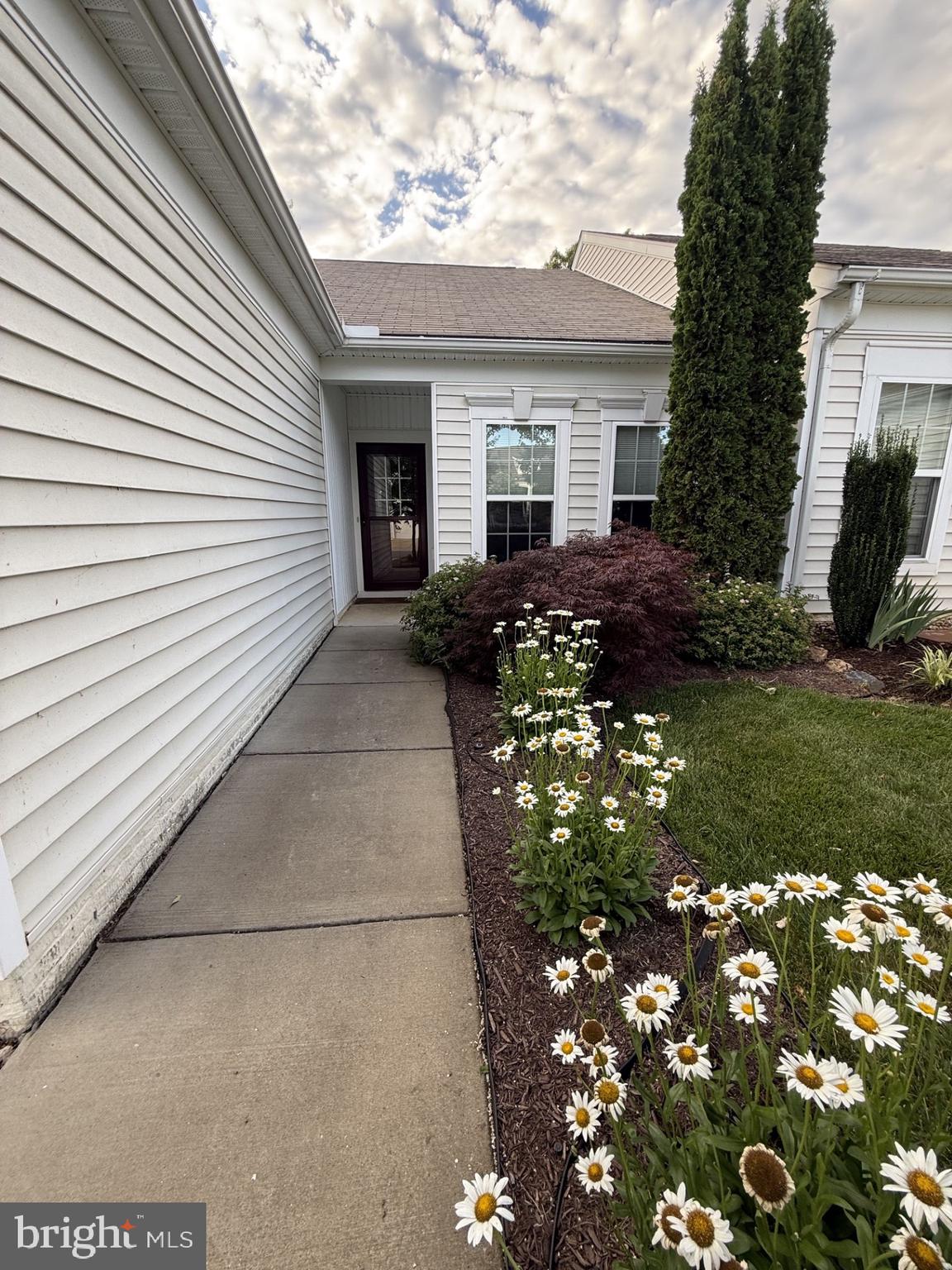 213 LONG POINT DRIVE